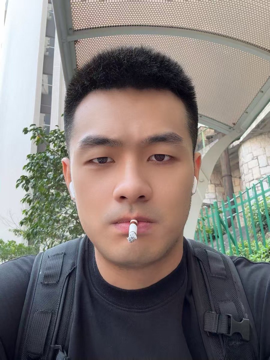 Hunker50054218's tweet photo. 有深圳的帅哥吗🙋‍♂️🙋‍♂️🙋‍♂️ https://t.co/L8xIDseJ5G