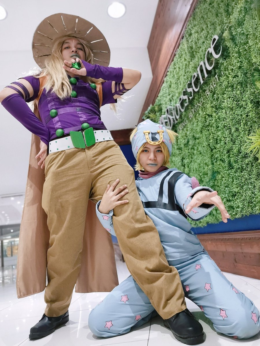 DestinyXIII's tweet photo. so happy for the #steelballrun anime announcement‼️😭💖

throwback to when we cosplayed them in 2022 🫶🏻

#johnnyjoestar #gyrozeppeli #cosplay #JJBA #cosplay https://t.co/cCHLAr3TQ6