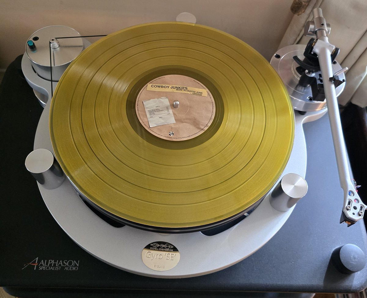 elverdiblanco's tweet photo. @CowboyJunkies @recordstoreday Got my copy today 😁 https://t.co/k9x8MSlAe6