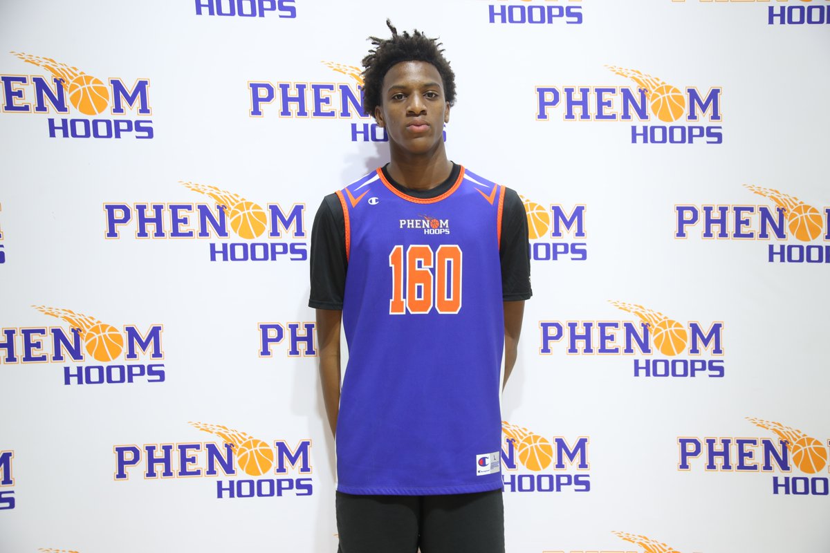 2028 CJ Moore (Upward Stars 3SSB 2028) will be another prospect in SC to look at. Expect him to take a bigger step this summer, showing his versatility on the court. Can guard multiple positions, attack off the bounce, score inside, and ability to step out. #PhenomGrassrootsTOC
