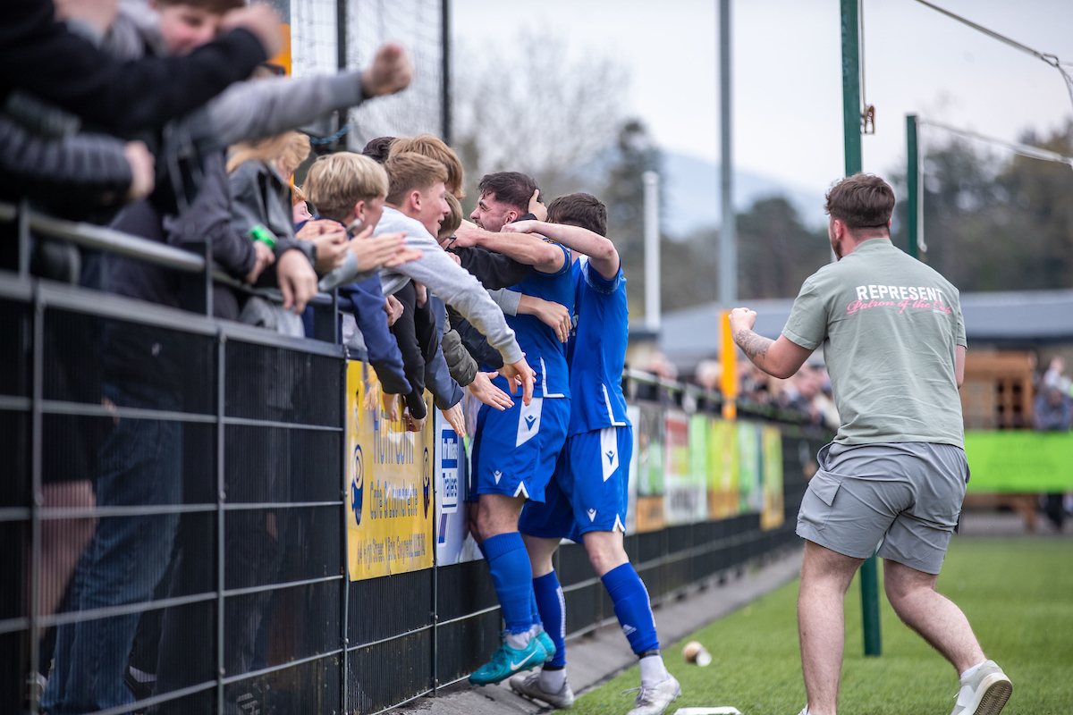 DO NOT SCRATCH YOUR EYES 🤯

JAMIE REED SCORES A BICYCLE KICK TO PUT RUTHIN ON THE BRINK OF SURVIVAL 🚲

<a href="/RuthinTownFC/">Ruthin Town FC</a> | #JDCymruNorth