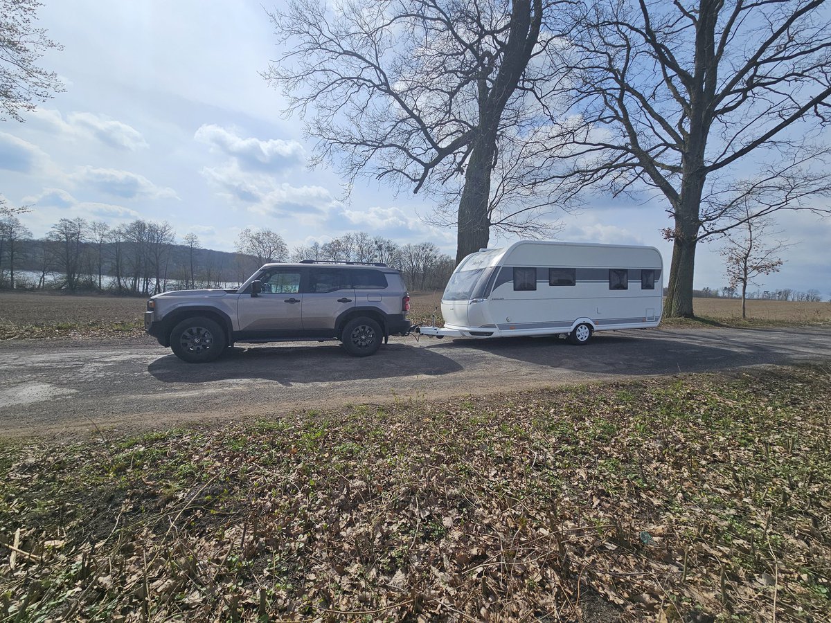 BeastV6's tweet photo. Sezon caravaningowy czas start 🥰 ktoś jeszcze śmiga camperem albo z czepką? 
#caravaning #kamper #Campervan #camper https://t.co/wUE0GldYdd