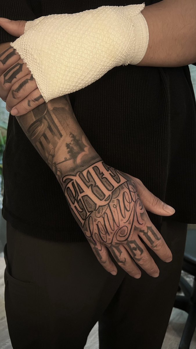 Sherwyn7869's tweet photo. #fate #control #tattoo https://t.co/WXSfJauYh0