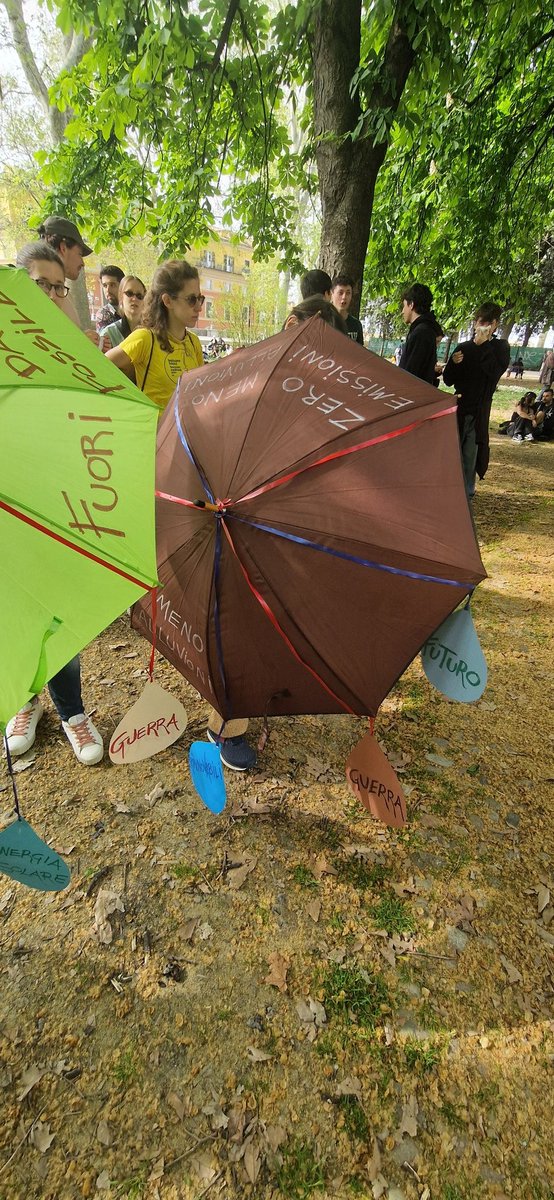 PippiCalz's tweet photo. #Bologna
#ClimatePride https://t.co/DmqlyvbFtF
