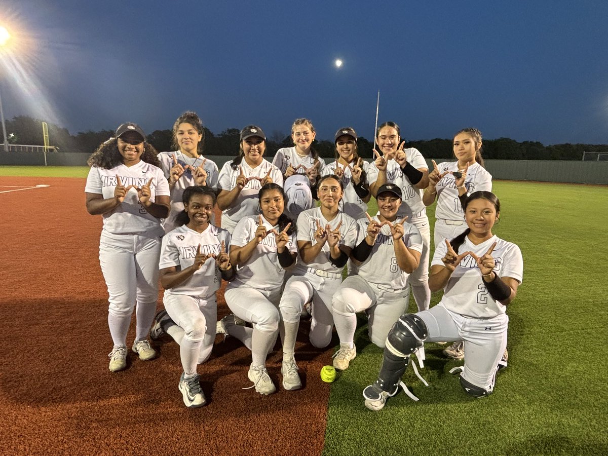 IRVING High Softball tweet media