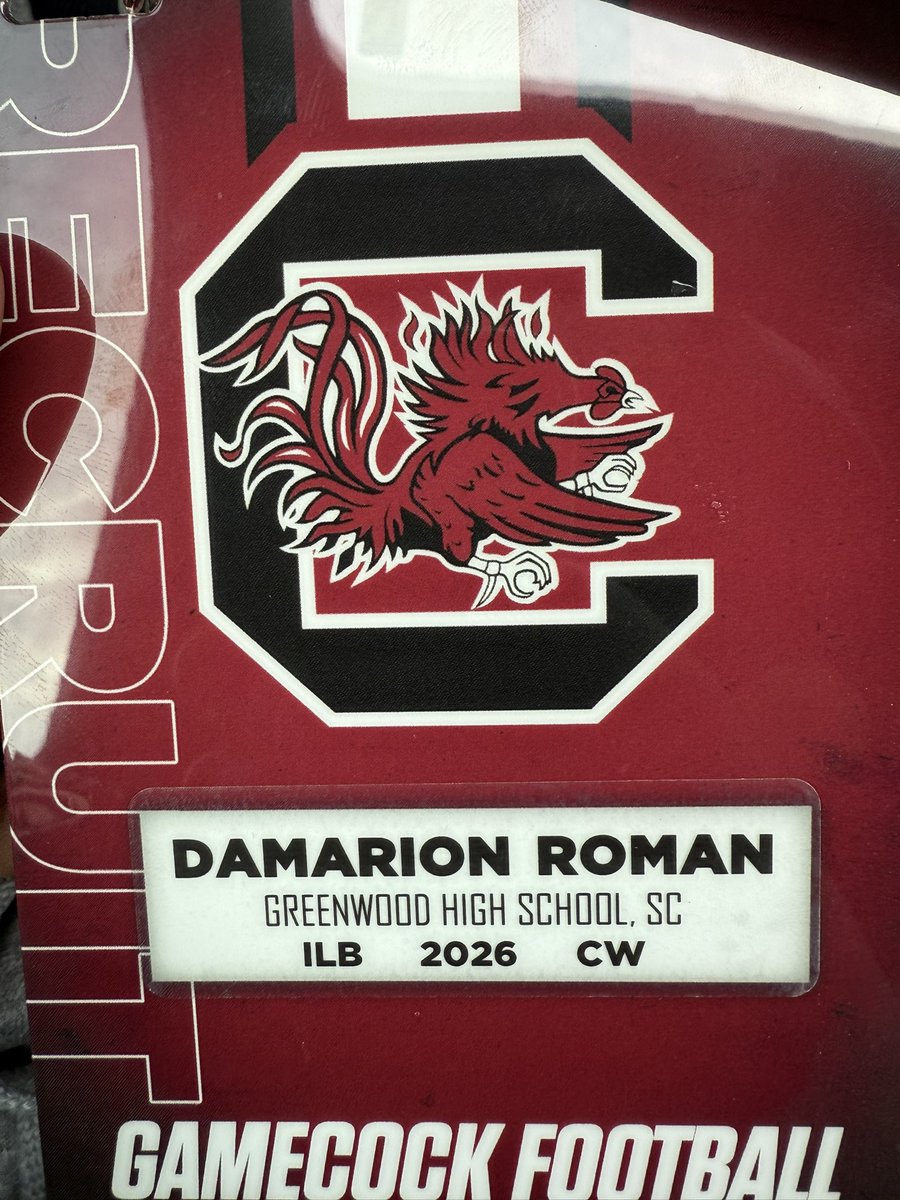 DamarionRoman_'s tweet image. I had an amazing time @GamecockFB today can’t wait to be back🐔🐔#spursUp🤙🏿 thanks for having me @dru_lindler &amp;amp; @Coach_TMoney @CoachClaytonW 

@CoachSBeamer @GamecockCentral @ChadSimmons_ @GCockRecruiting @TomLoy247 @coach_liner @Tb8Butler @RyanBartow @ryanboggs63