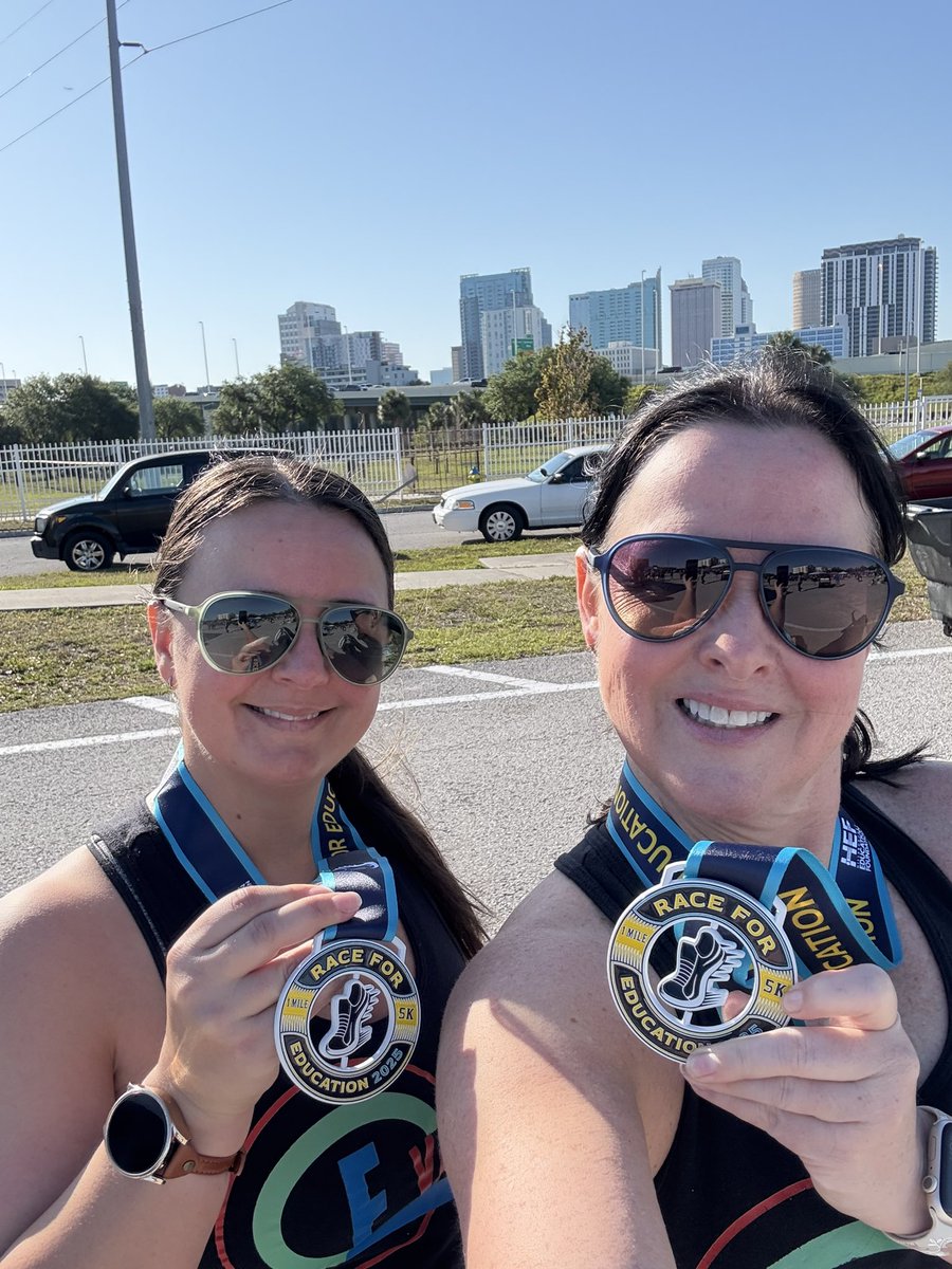 MsEvansWB's tweet photo. Another one done 🏃🏻‍♀️🏃🏻‍♀️ 
This time with Woodbridge Wildcats💚💙 4th annual Race for education . @WoodbridgeElem @CanDoKiddos @VMorseHCPS @KiBiLe0704 @VanAyresHCPS https://t.co/iXV9B3iQ4c