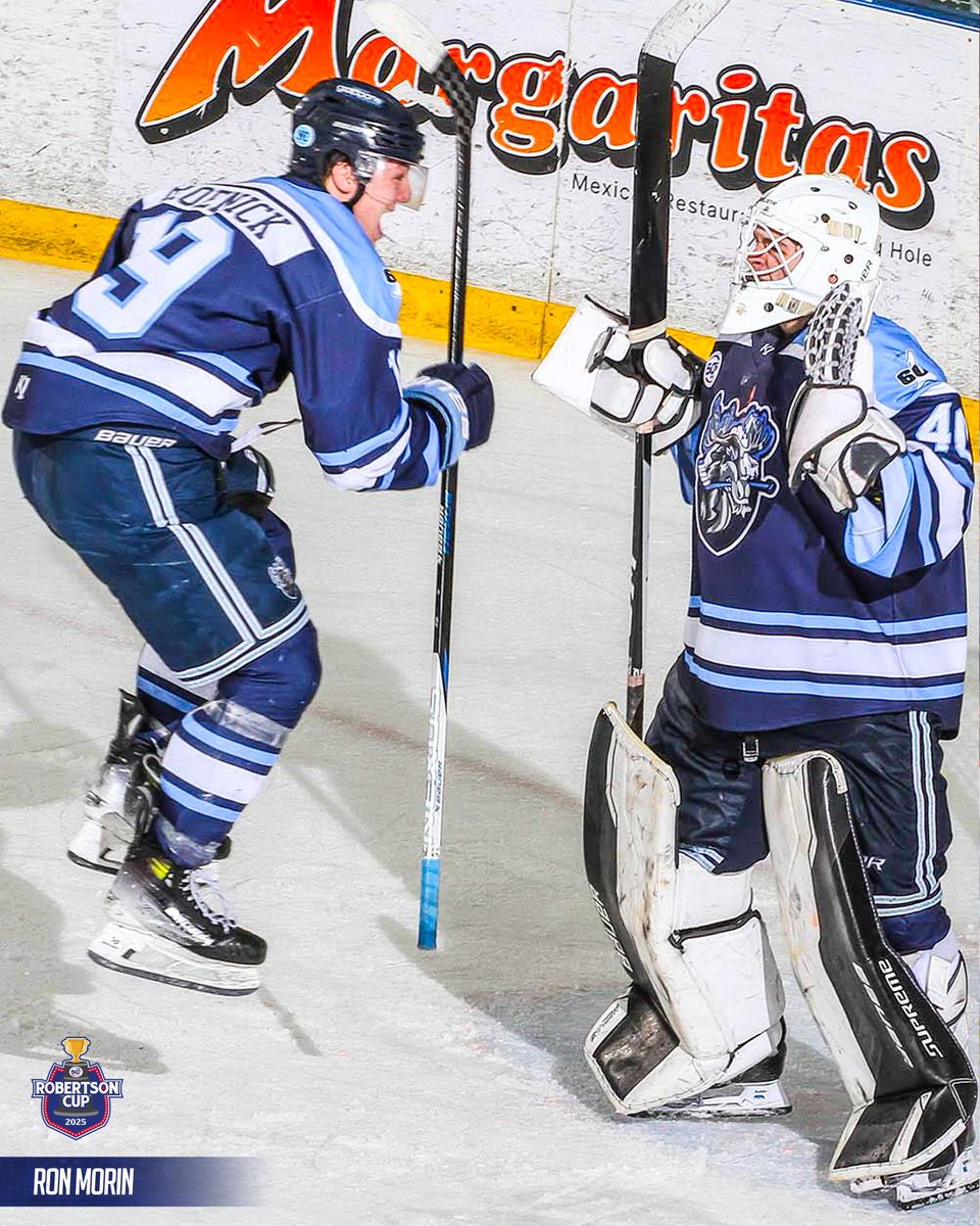 NAHLHockey's tweet photo. Plenty of smiles in the play-in series last night 😄

#RoadtotheRobby https://t.co/r1w4PTnIsZ