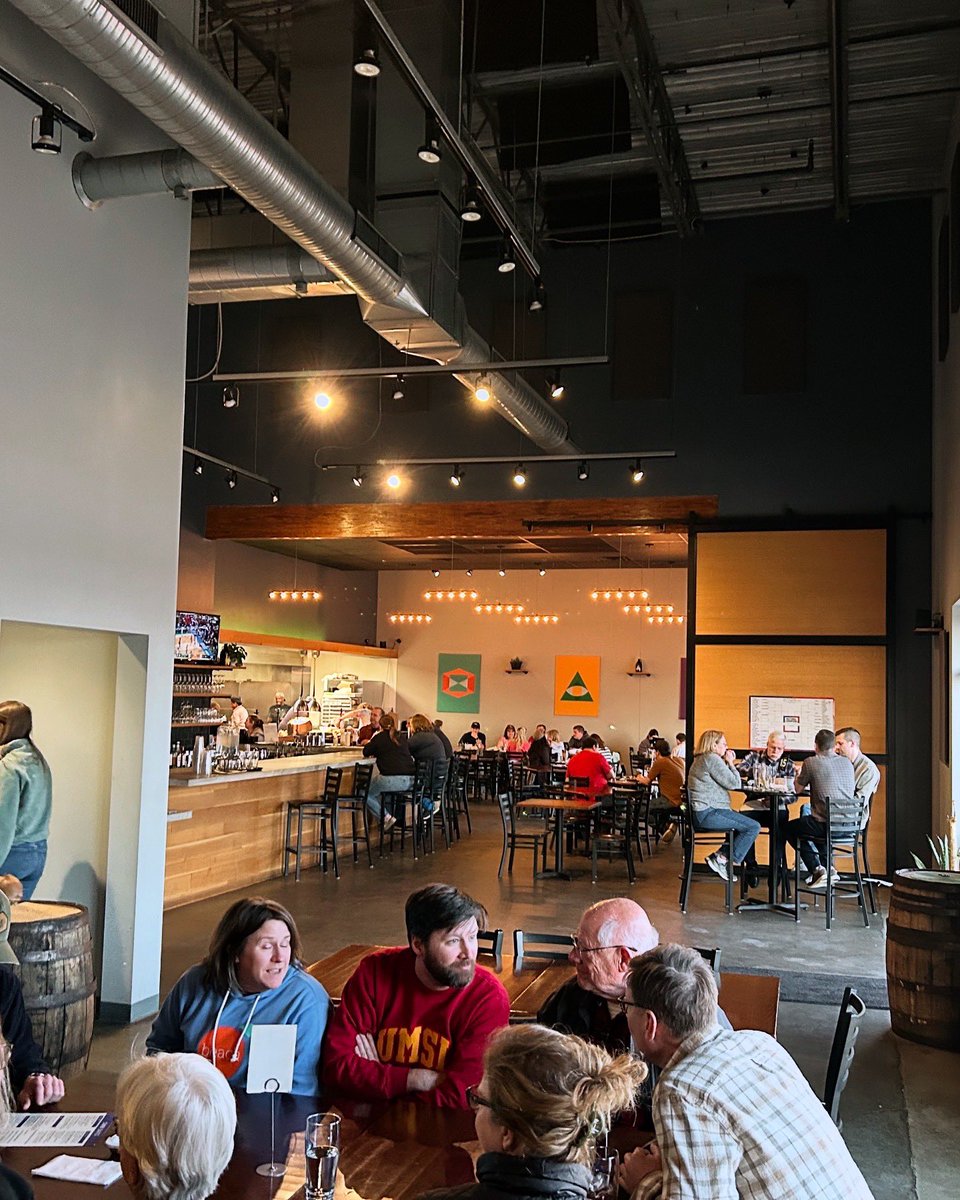 SMBbeer's tweet photo. ☀️ It’s a Beautiful day for a Beer! We Open for Lunch @ 11am! 🍻

#Saturday #saturdayfun #Weekend #Brewery #MarylandHeights #StCharles #MarylandHeights #Stl #StLouis #StlGram https://t.co/XfI2vUPW55