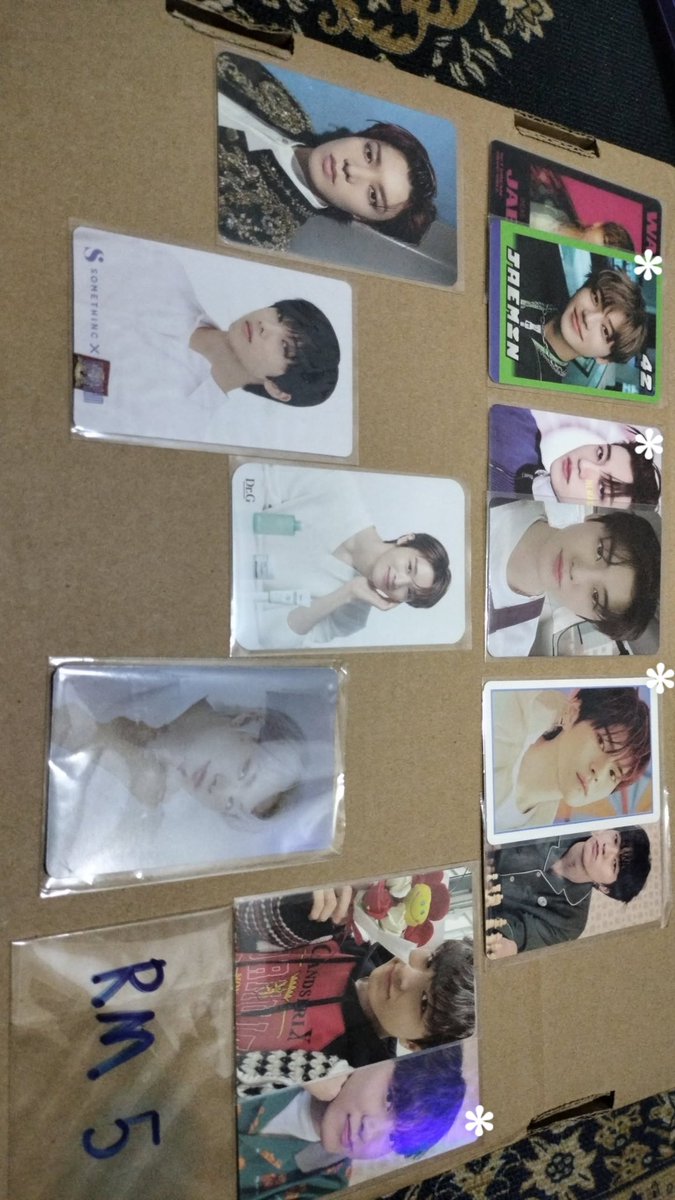 ileyyooo's tweet photo. hello!! its been awhile but i nak letgo some of my collection sbb got no space oredi, condition mostly 9/10 jual mur mur je bcs i malas nak tgk mp hehe, anything can just dm!!

postage wm/em RM 8/15
#pasarNCTmy #pasarskz #pasartreasureMY #pasarsf9
#KPOP https://t.co/49RFifw4Y2