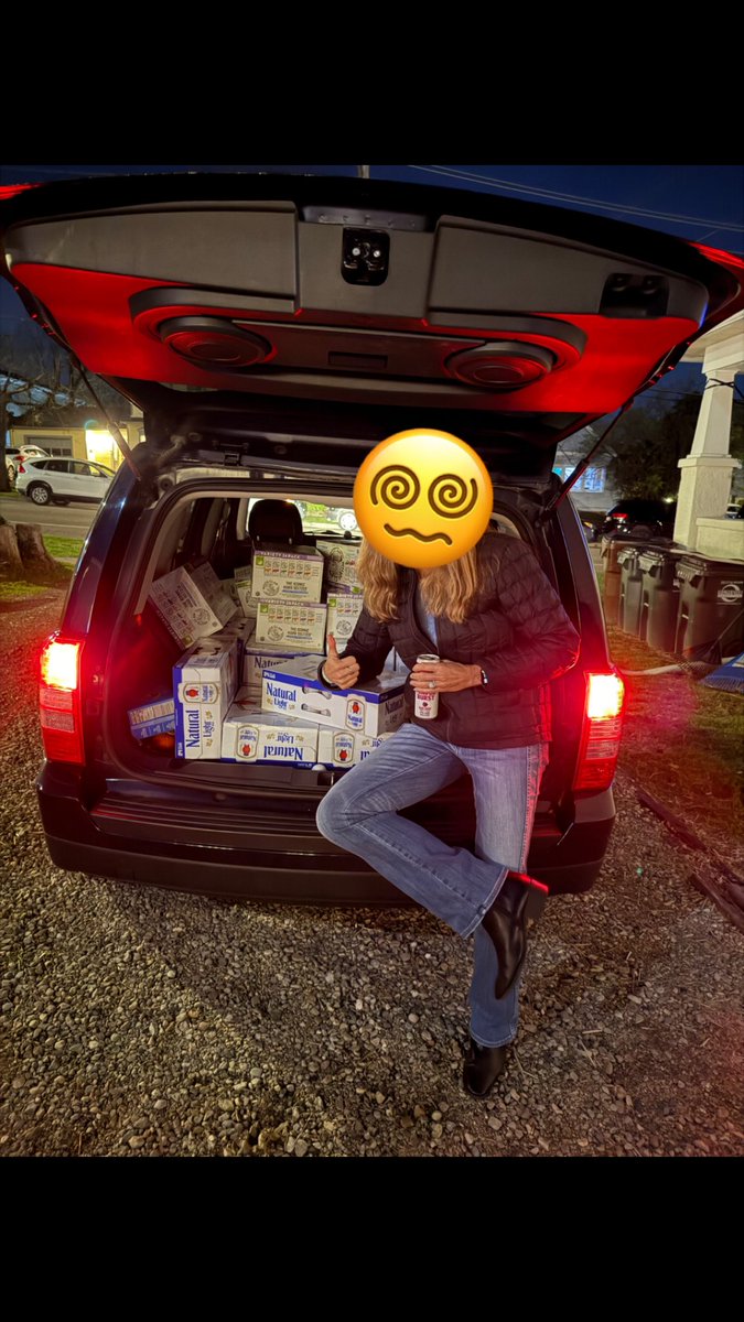 WompsandBeer's tweet photo. I think you can guess who my mom voted for #maga #buildawall #deportdembeaners https://t.co/5naOV7oABC