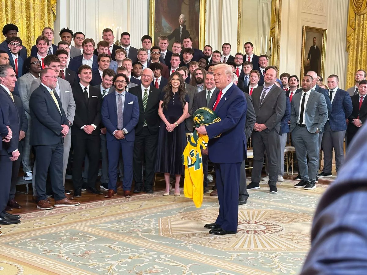 NCAA FCS Football (@ncaa_fcs) on Twitter photo .<a href="/NDSUfootball/">NDSU Football</a> visits the <a href="/WhiteHouse/">The White House</a> to celebrate their National Championship win with the <a href="/POTUS/">President Donald J. Trump</a> π¦¬π
#FCS x πΈ <a href="/NDSUfootball/">NDSU Football</a> .<a href="/NDSUfootball/">NDSU Football</a> visits the <a href="/WhiteHouse/">The White House</a> to celebrate their National Championship win with the <a href="/POTUS/">President Donald J. Trump</a> π¦¬π
#FCS x πΈ <a href="/NDSUfootball/">NDSU Football</a>