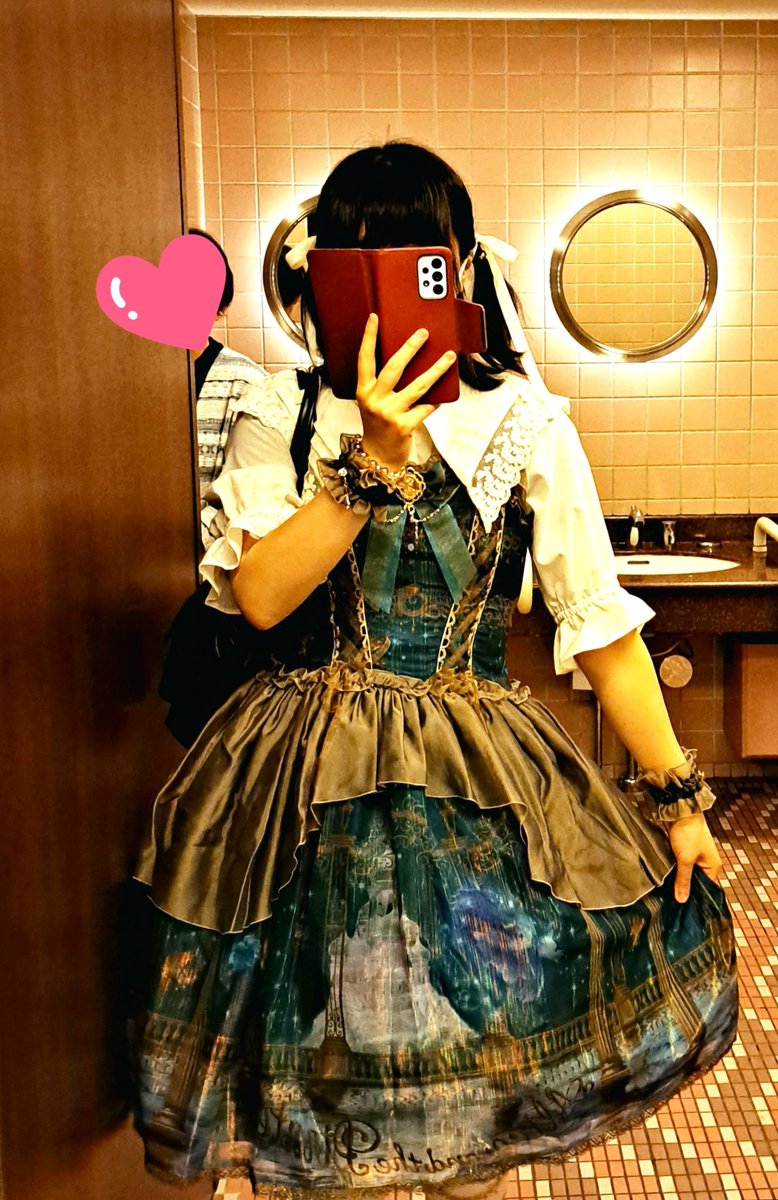 Disney_toni's tweet photo. インパする時は、服装含めて自分をOFFにして準備する(´˘`＊)早く次のインの日決めたい…✨ https://t.co/ZIw4i1E5jF