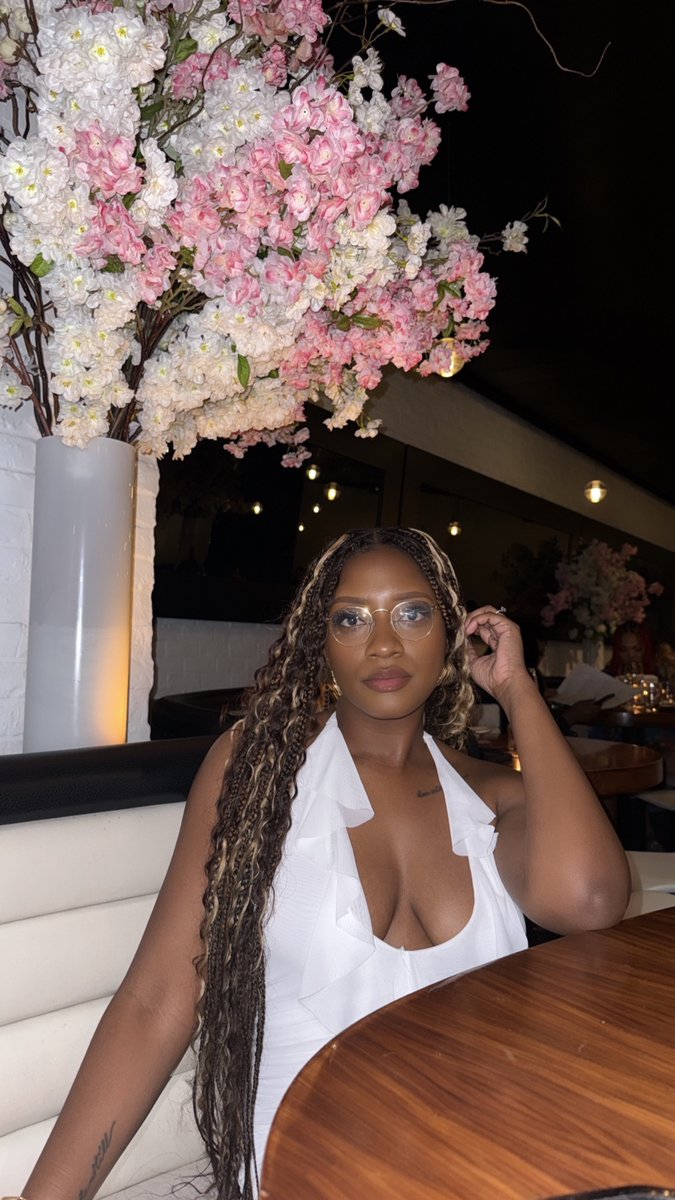 billboardDREAMS's tweet image. #bachweekend 🤍