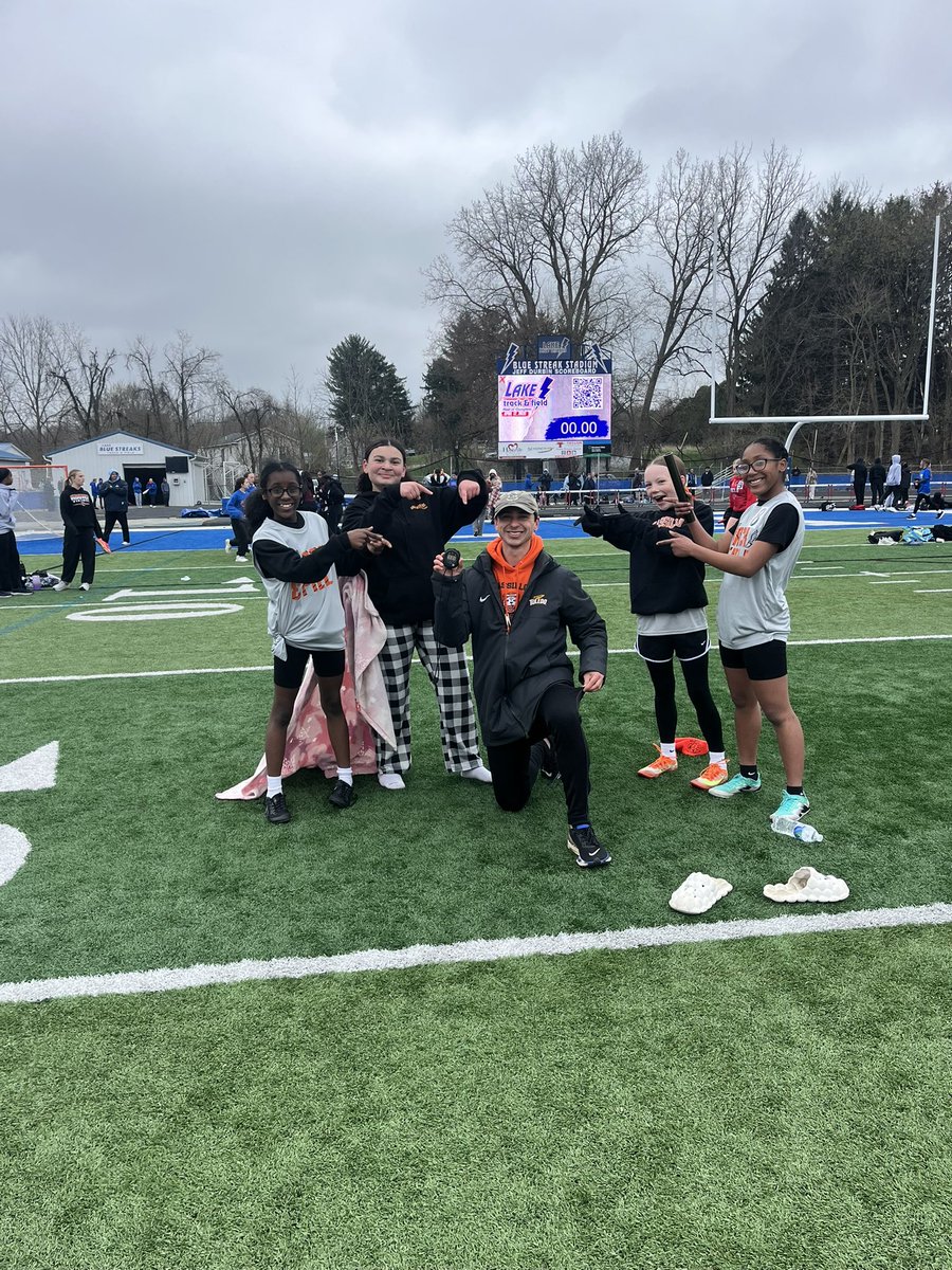 MJHS Track Team tweet media