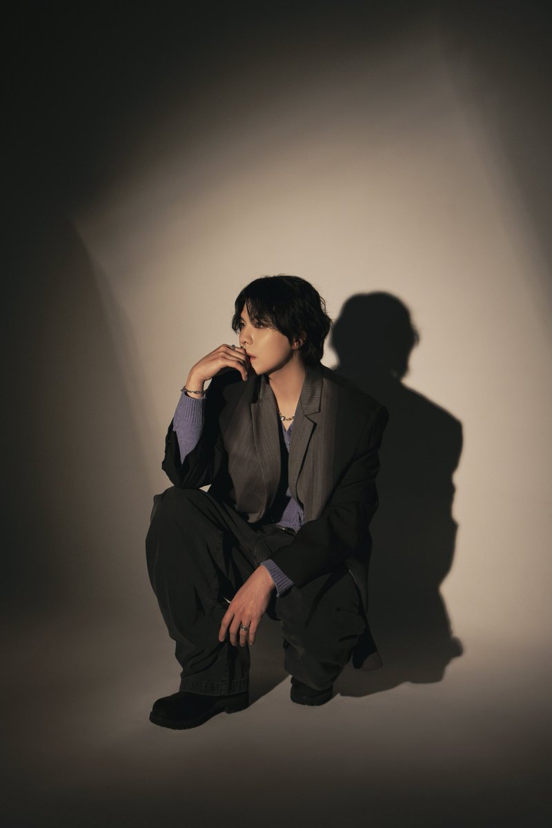 “Now I finally understand,
I’ll be the one to light my way.”

#KISU New Single ‘Face&amp;Pace’
2025.04.22 12AM (KST)

Pre-save
push.fm/ps/rfdjw03l

#Teaser #Image #FaceandPace
#STARLIT @1990kisu