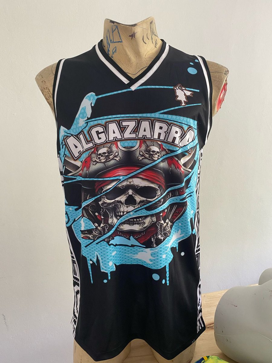 Algazarra2025's tweet photo. 70 camisas na rua 🏴‍☠️

Amanhã pau quebra 🎉 https://t.co/VfWhtzxCBr
