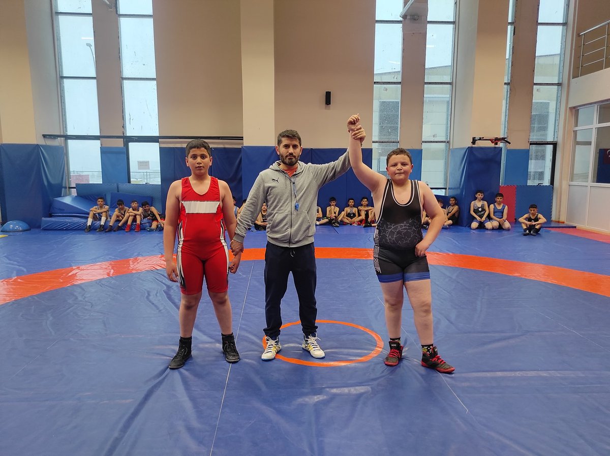 GSB_Ardahan's tweet photo. 🇹🇷 TBMM 23 Nisan Ulusal Egemenlik ve Çocuk Bayramı Güreş Turnuvası 

📍Ardahan Sporcu Fabrikası 
@OA_BAK @gencliksporbak https://t.co/PHBuqZTa4R