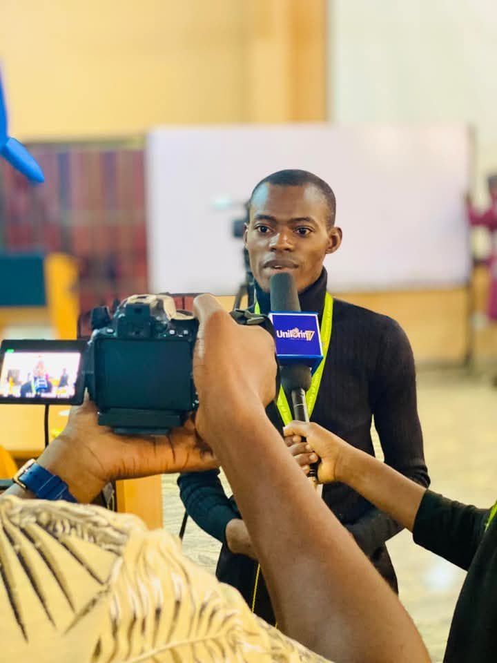 Premier_100's tweet photo. I just got to know that a 400L UNILORIN student from the Department of Mathematics, Kazeem Akanbi Sanusi @ouronlinetutor1, is currently attempting to break the @GWR record for the 'Longest Mathematics Lesson'.
His target is 30 hours. All Unilorites should be at the Auditorium to support himπβ£οΈ
Go Kazeem! Rooting 4 U!π
#UNILORIN30HoursMathMarathon
#UNILORIN