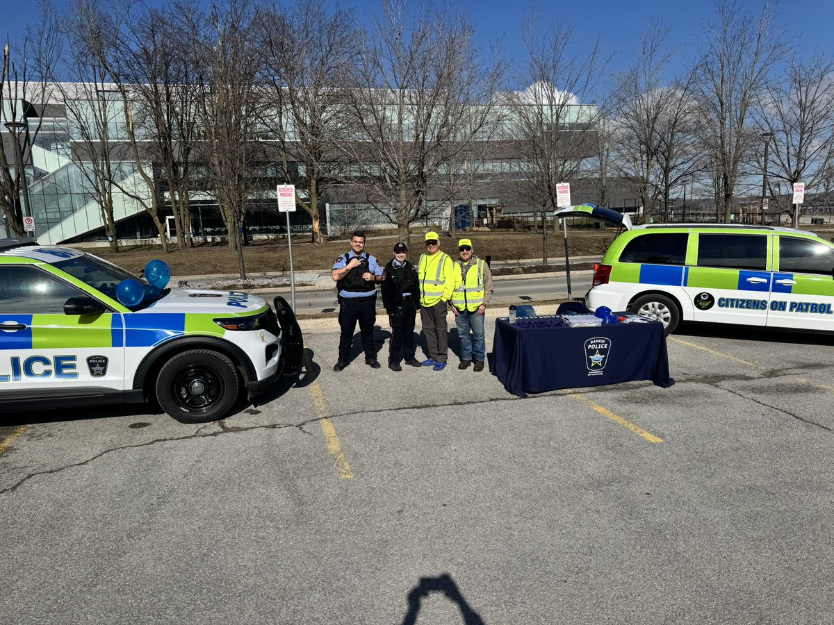 Chief Rich JOHNSTON (@bpschiefrj) on Twitter photo Thank you <a href="/kevinweaver_/">Kevin Weaver</a> and the <a href="/georgiancollege/">Georgian College</a> culinary program and event management students for supporting <a href="/BarrieFoodBank/">Barrie Food Bank</a> and letting <a href="/BarriePolice/">Barrie Police</a> help out serving breakfast at the Georgian College ‘sweet maple pancake breakfast’ Thank you <a href="/kevinweaver_/">Kevin Weaver</a> and the <a href="/georgiancollege/">Georgian College</a> culinary program and event management students for supporting <a href="/BarrieFoodBank/">Barrie Food Bank</a> and letting <a href="/BarriePolice/">Barrie Police</a> help out serving breakfast at the Georgian College ‘sweet maple pancake breakfast’