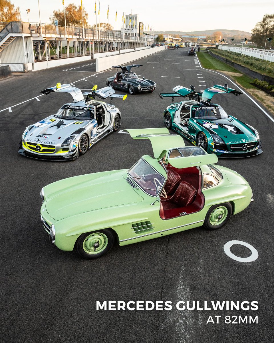 GoodwoodRRC's tweet photo. We took the opportunity to get these beautiful Gullwing's together ahead of the #82MM weekend. These stunning machines decorated the circuit giving us all a sight to behold. Are these the prettiest sports cars #Mercedes has produced? 

📸 In Motion Images https://t.co/ea3KM4xjJX