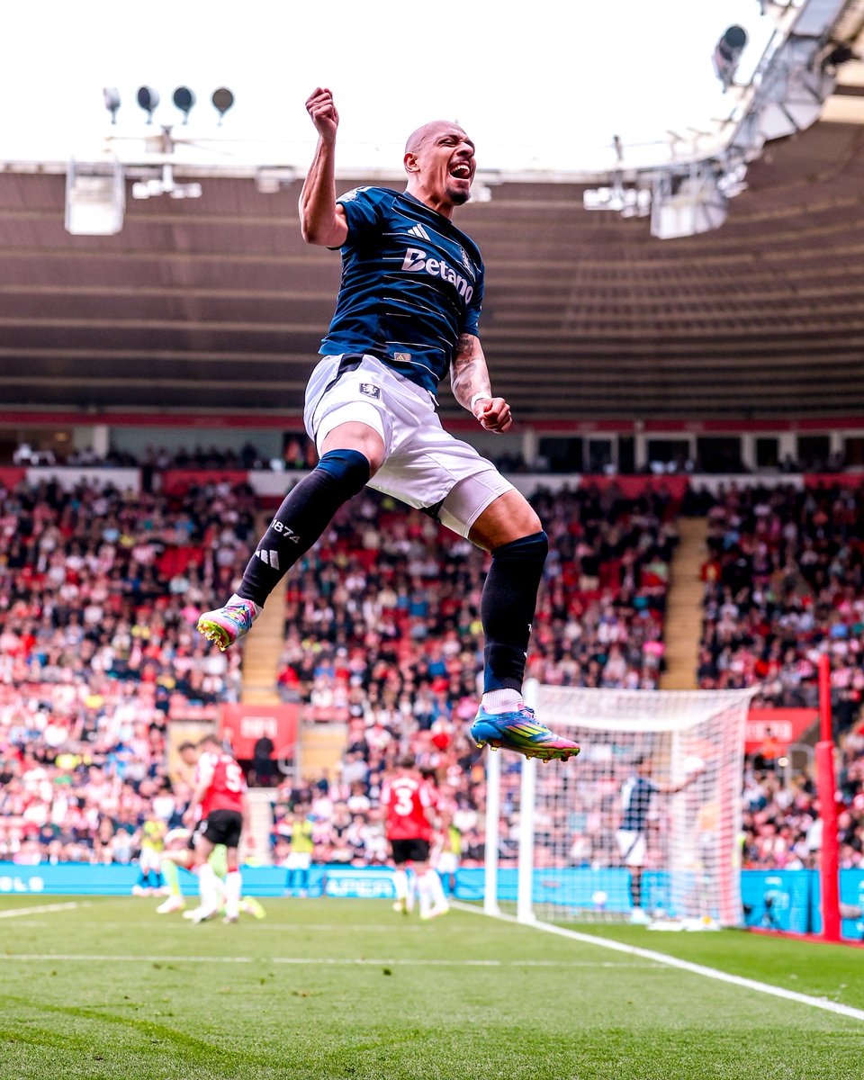 AVFCOfficial's tweet photo. WHAT IT MEANS ✊ https://t.co/c95ZJzDQXa