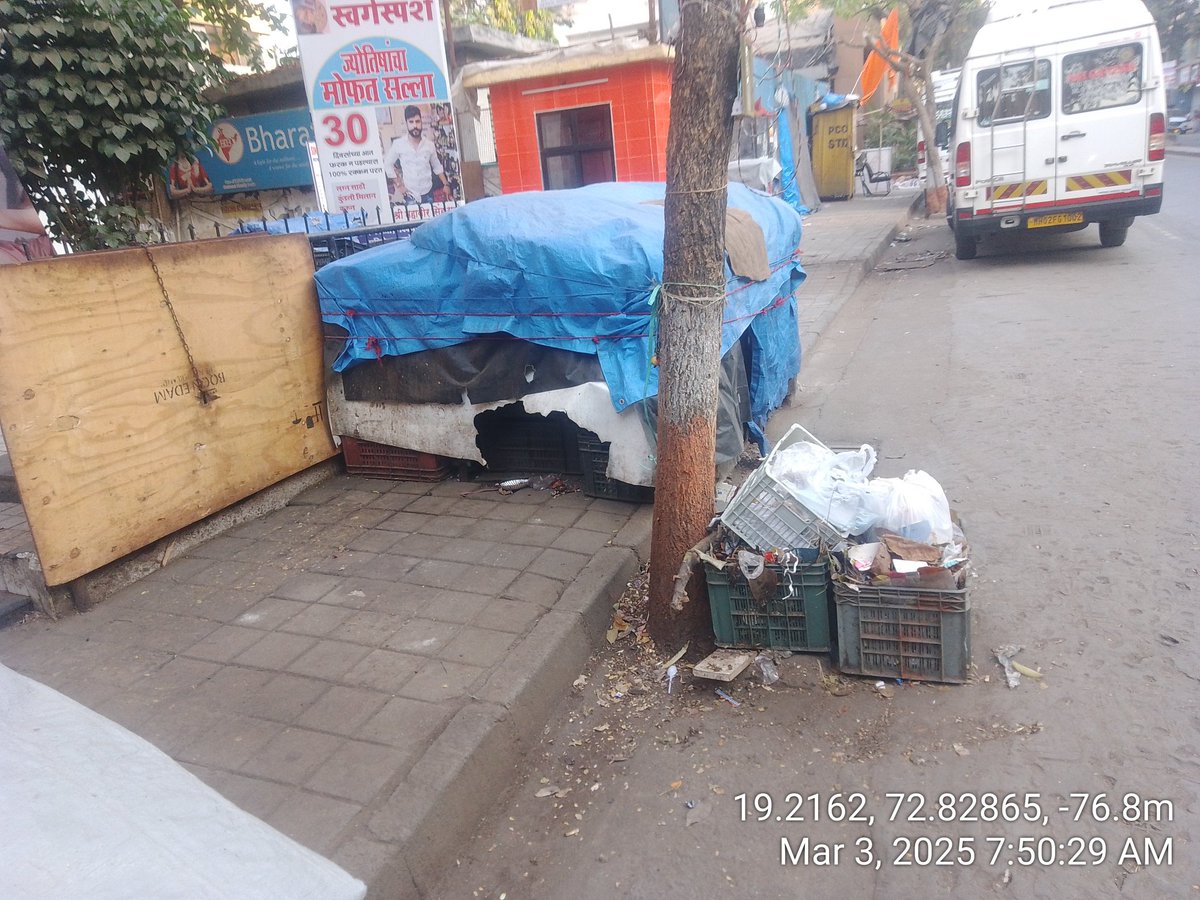 nishu_sawant's tweet image. @SCofIndia @MumbaiHighCourt @CMOMaharashtra @SanjayRupadhyay We as #charkop &amp;amp; #gorai residents are facing severe issues of crumbling basic infrastructure due to #redevelopment &amp;amp; #encroachment of illegal vendor&apos;s on footpaths. Road to Sahyadri nagar to Gorai depot has became mandi