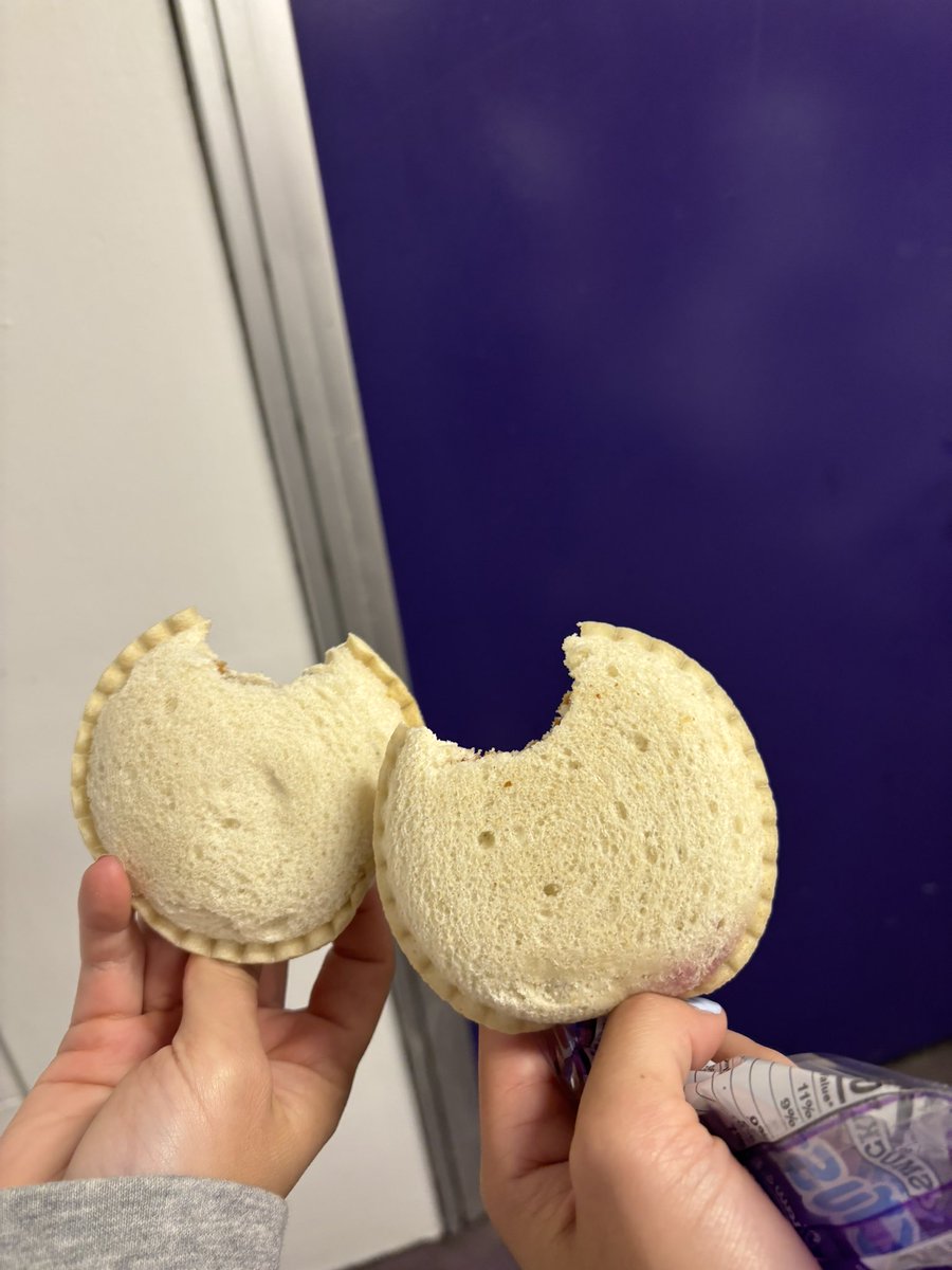 Judy_bopper's tweet photo. THE PERFECT UNCRUNSTABLE https://t.co/1nssOznrCo