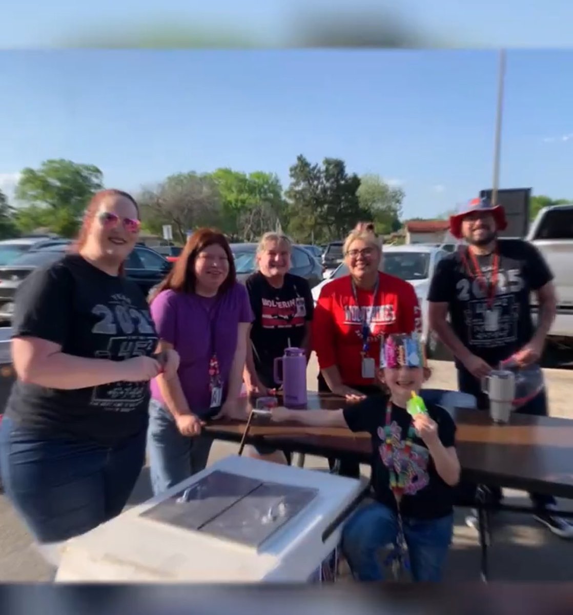 Taste of Zachry!! It was hot so Paletas was the item to cool off with!! Thanks for supporting the math classes! <a href="/NISDZachry/">Zachry MS</a>
