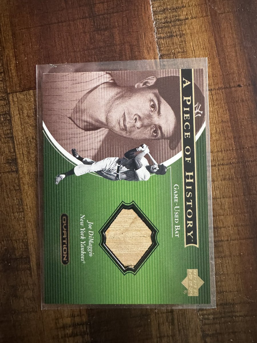 Vonetacular's tweet photo. @TheShop_CC 01 UD Ovation Piece of History 
Joe DiMaggio 
$50 shipped https://t.co/NbuQOqoEKP