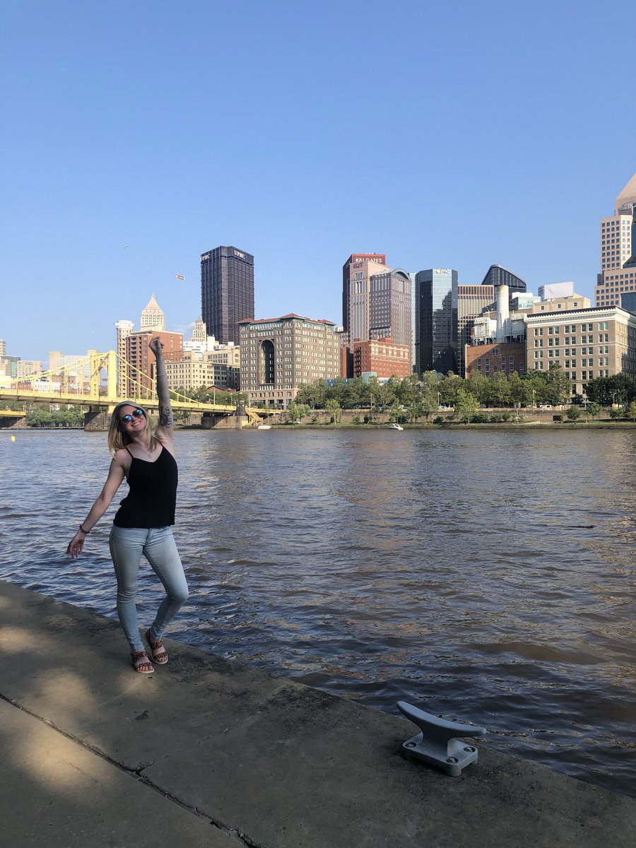 dvnlark's tweet photo. happy 412 day, miss ya pgh 💖 https://t.co/Jsn8oWRfjF