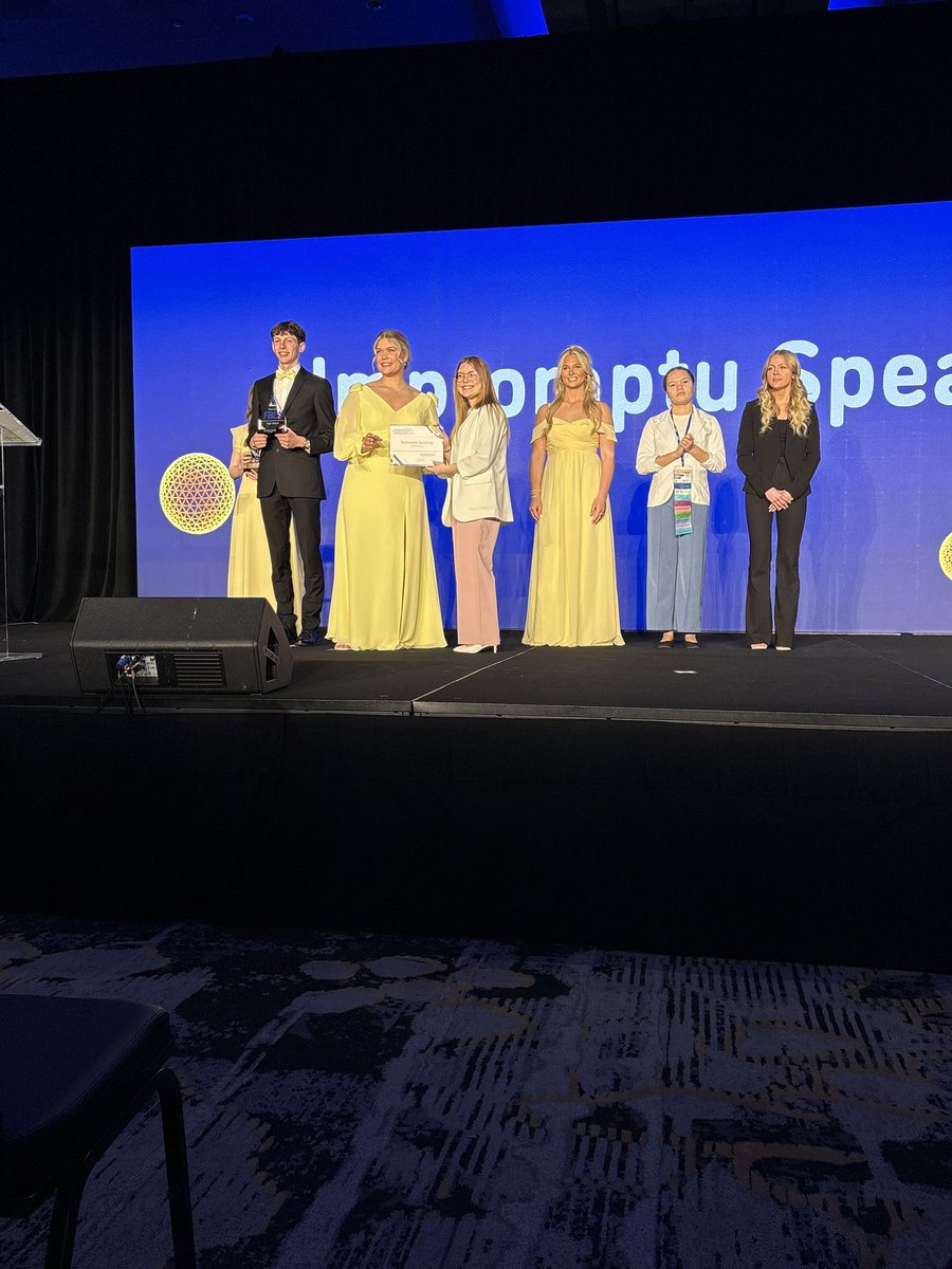 Lynn Blex tweet media