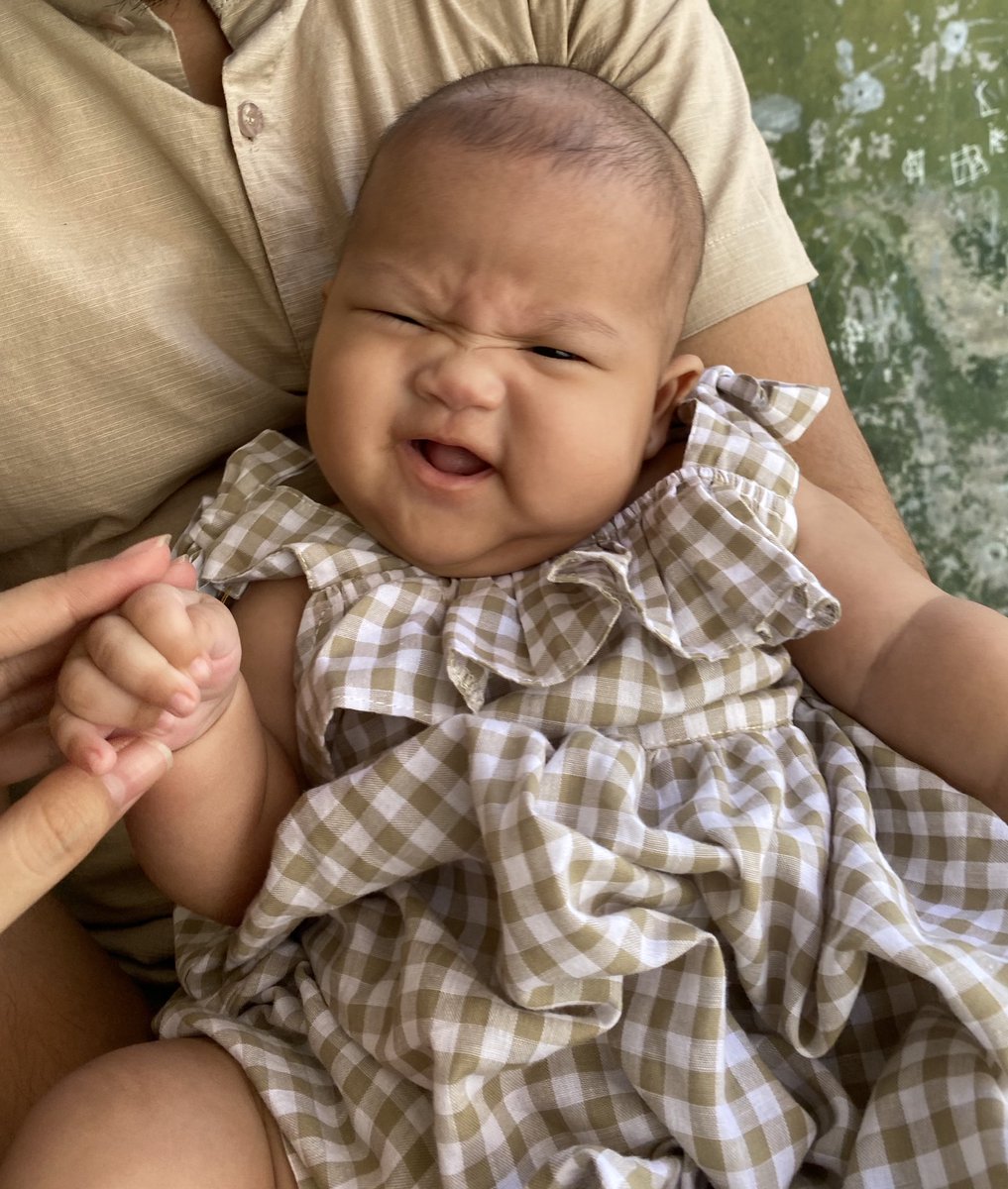 salmaputeri's tweet photo. Nungguin bocil botak ini #mashaAllah https://t.co/ccH2jqXCYe