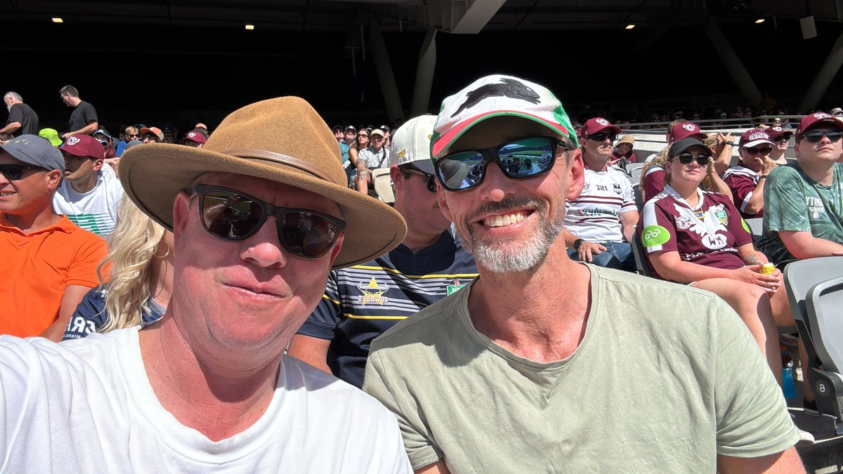 Maddenco2's tweet photo. @NRL double header in Perth 💪💪💪 https://t.co/M7d6yAwQqd