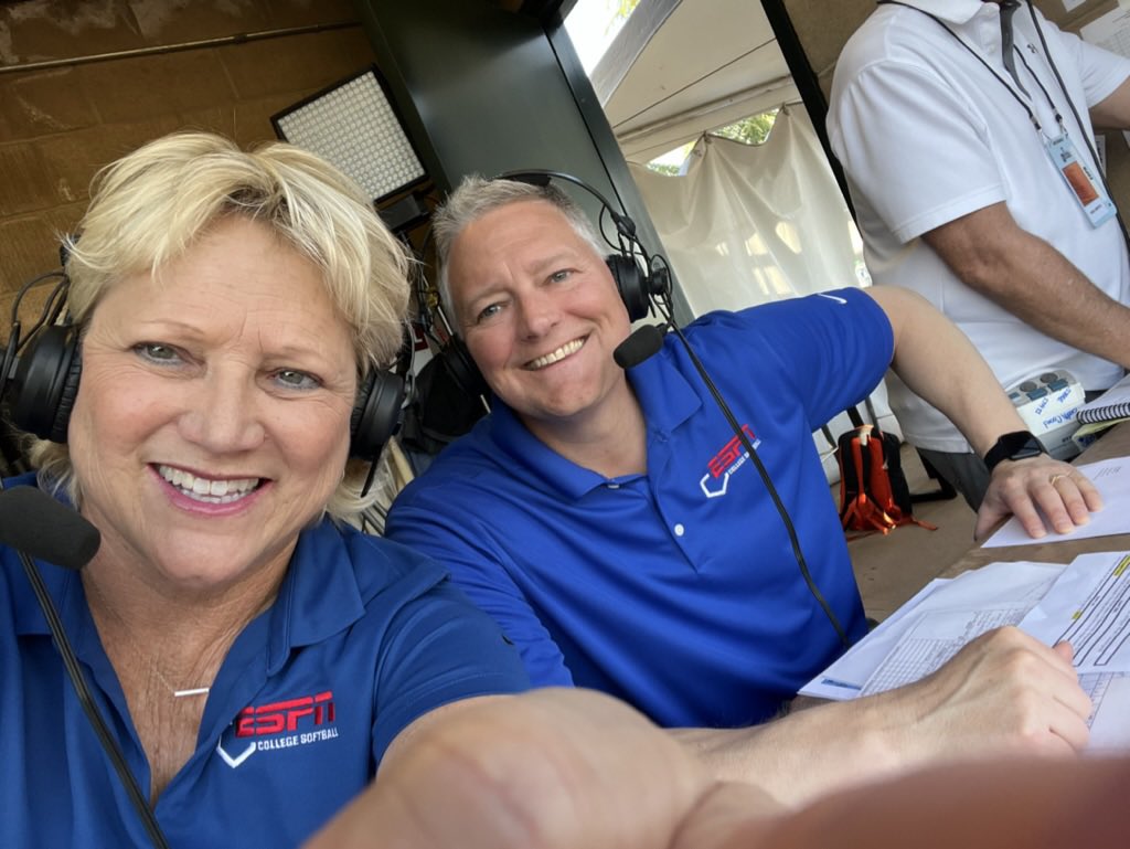 CoachBrugg's tweet photo. Happy #NFCAday 🥎 Thankful for ALL the opportunities and connections this amazing sport provides for those who love that little yellow ball! 💙🧡 https://t.co/jJz1qIs102