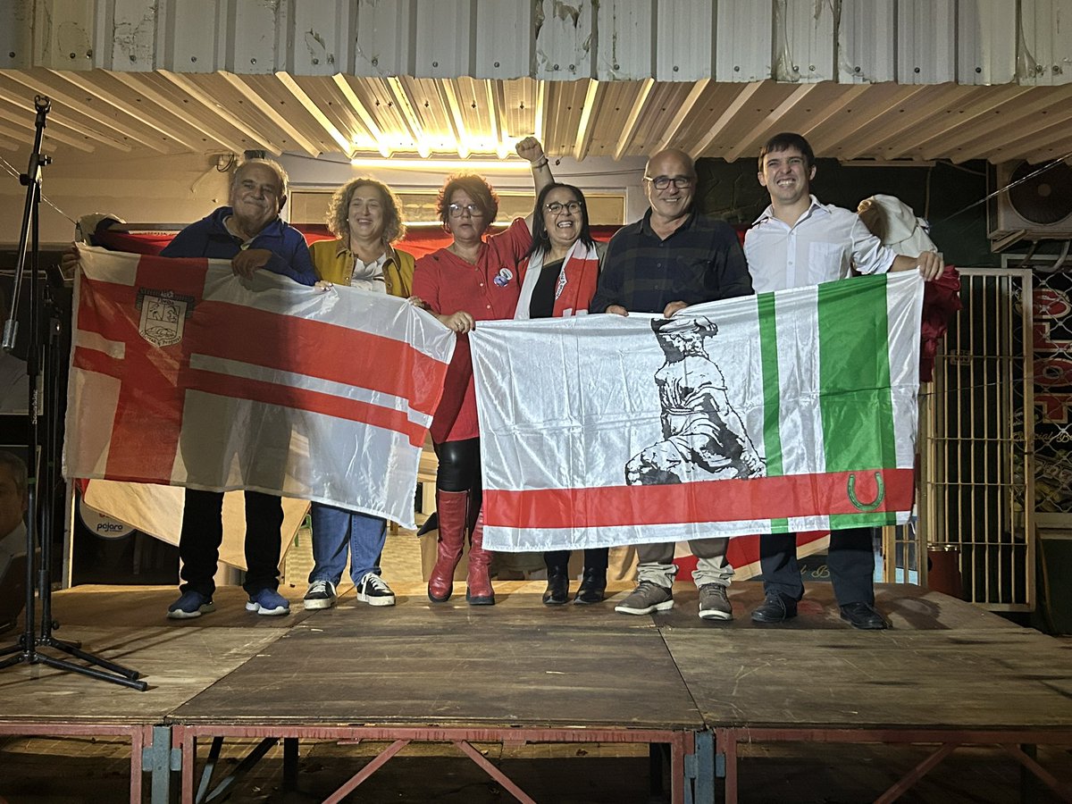 SarandiMejor's tweet photo. En el día de ayer realizamos un acto conjunto con las candidaturas tanto al @municipioSdiGde como a la @FloridaIDF. 

Gracias a todos y todas que nos acompañaron. Entre todos y todas vamos a construir un #SarandiMejor. https://t.co/48lP49czoN