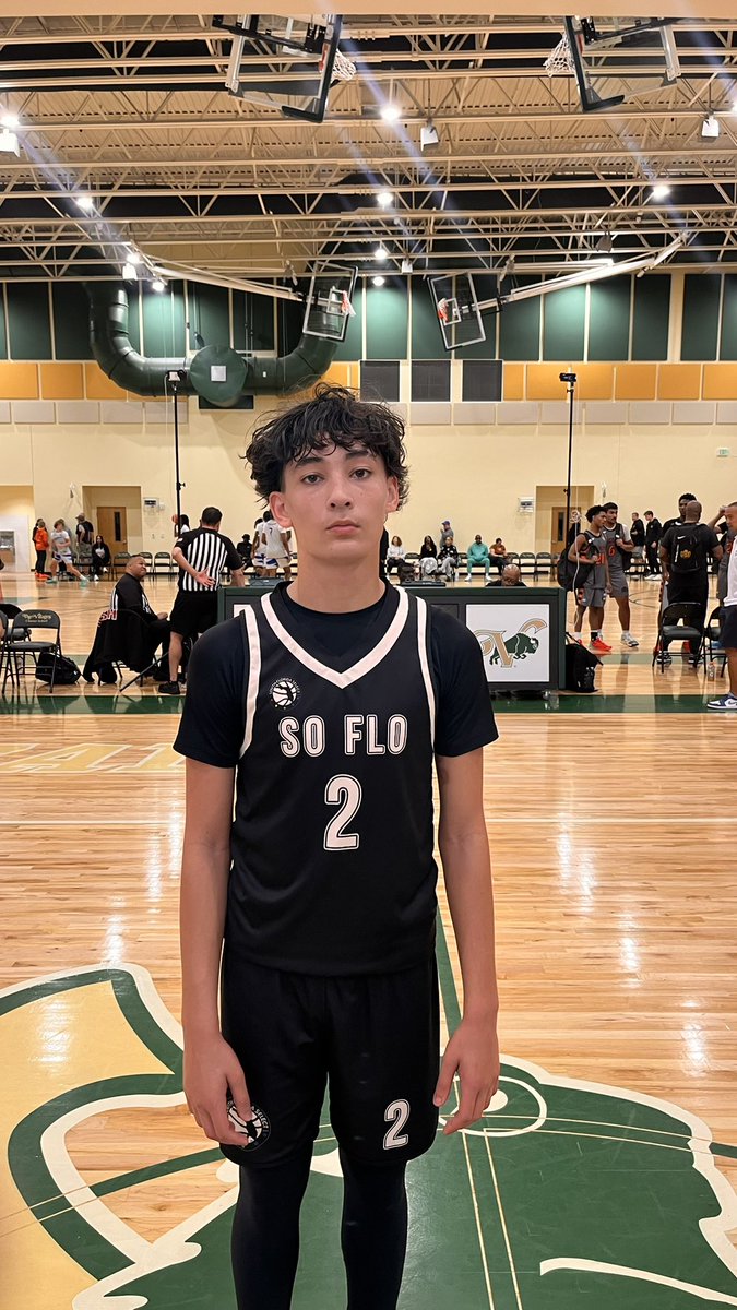 James Reilly is an extremely skilled and smooth point guard that plays at his own pace.

Reilly’s high iq and shotmaking sets him apart from his peers.