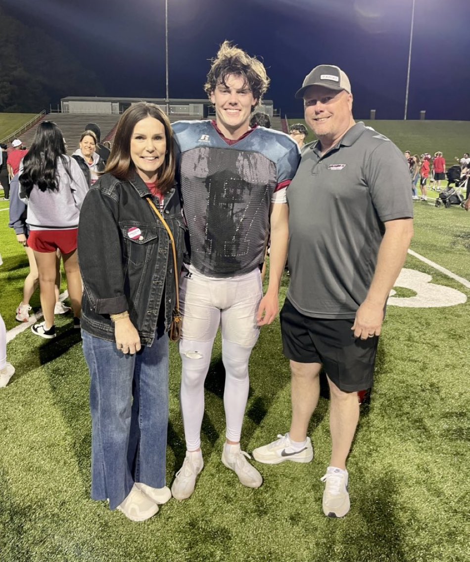 Glenn Roberts (@glennro73432218) on Twitter photo Had an AWESOME time watching <a href="/braxtongroberts/">Braxton Roberts</a> BALL-OUT at the Henderson State spring game last night. ๐ฅโก๏ธ๐ฅ Had an AWESOME time watching <a href="/braxtongroberts/">Braxton Roberts</a> BALL-OUT at the Henderson State spring game last night. ๐ฅโก๏ธ๐ฅ