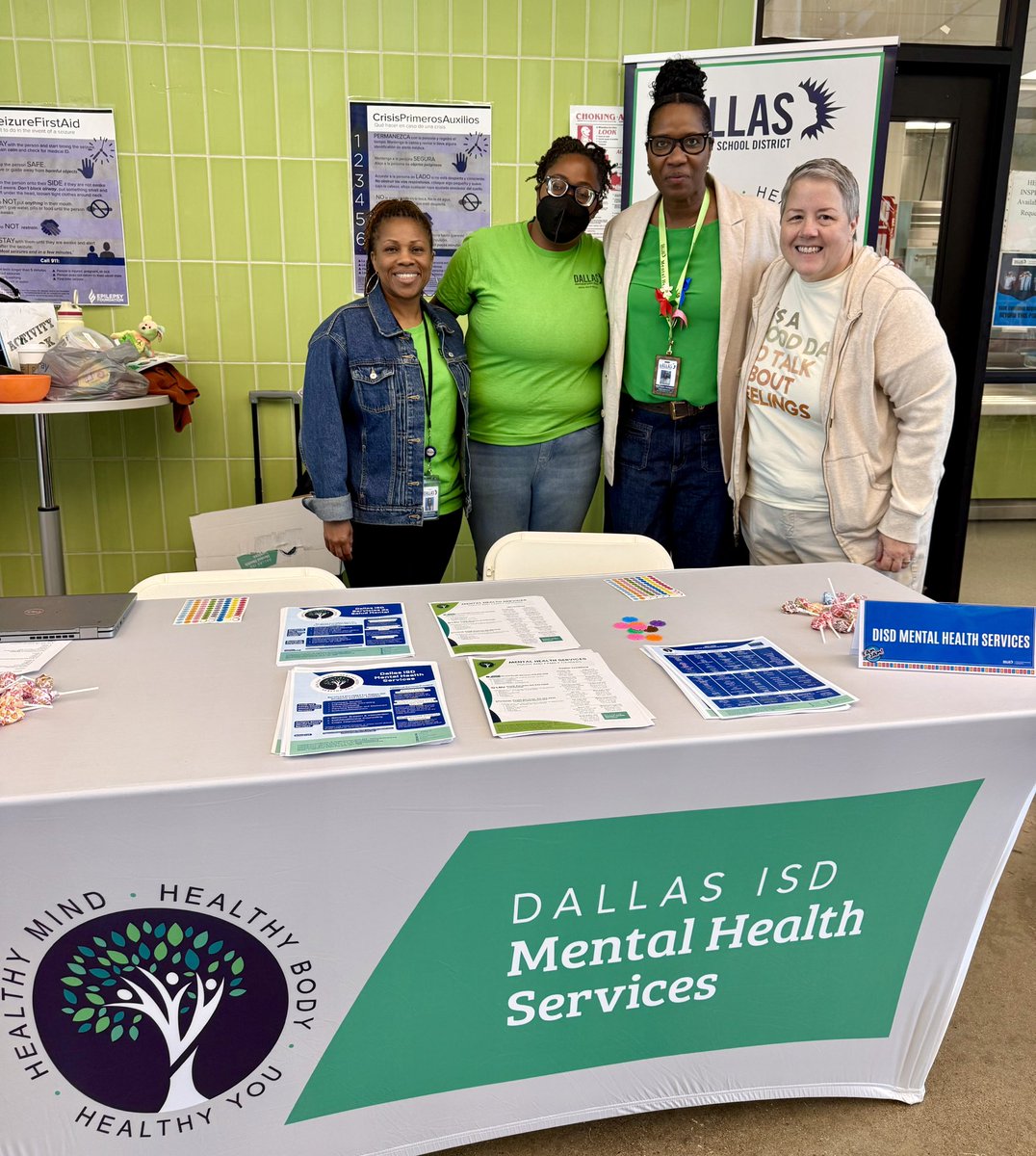 ED_Rivera_DISD's tweet image. Fam Jam fun in the north side at Jill Stone! 9am to 12 pm. Resources, food, fun, and performances with our legacy schools.