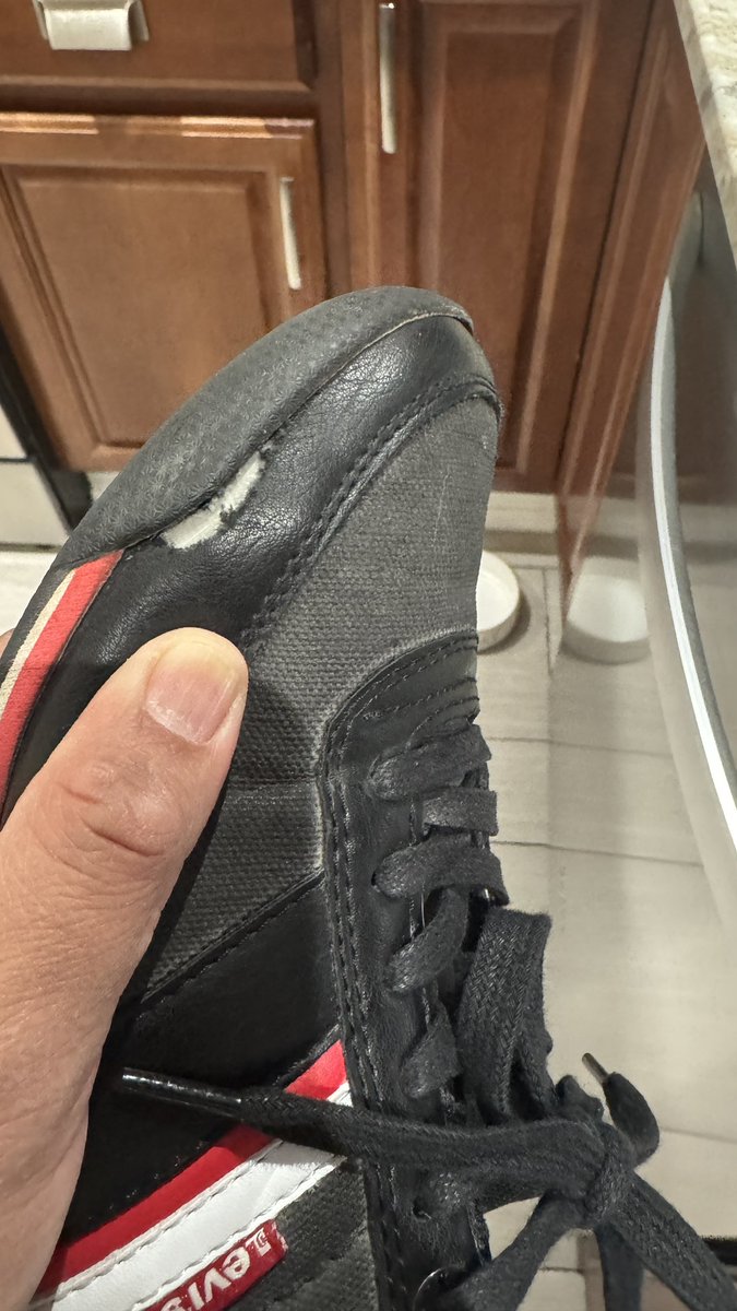 mcayal's tweet photo. @LEVIS the quality of your products has really diminished. I wore those shoes a handful of times, and all it took for them to fall apart was 1/2 day of sightseeing https://t.co/Hjki5o0lq9