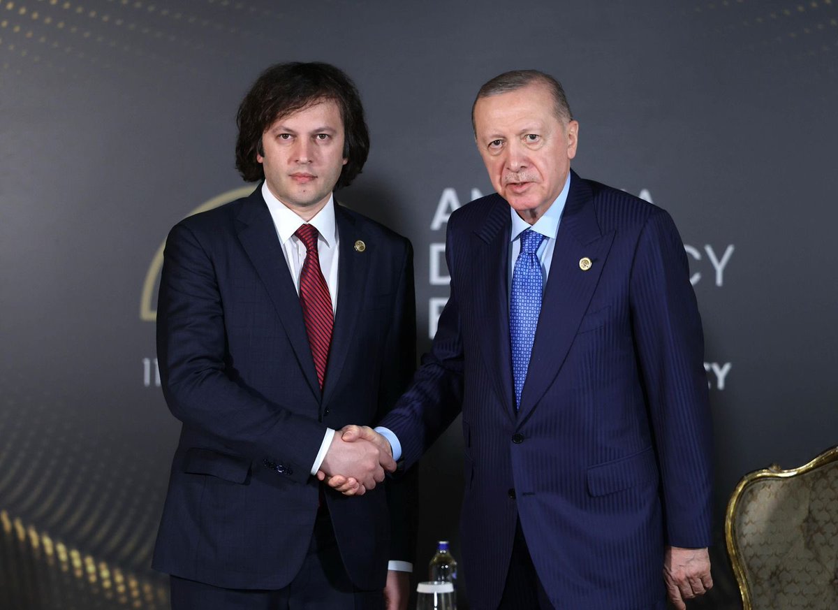 Irakli Kobakhidze (@pm_kobakhidze) on Twitter photo I was delighted to meet with the 🇹🇷 President H.E. Recep Tayyip Erdoğan <a href="/RTErdogan/">Recep Tayyip Erdoğan</a> in the framework of ADF2025 <a href="/AntalyaDF/">Antalya Diplomacy Forum</a>. We held productive talks on the prospects of deepening 🇬🇪 - 🇹🇷 strategic partnership both in bilateral and multilateral formats. We stressed the need for I was delighted to meet with the 🇹🇷 President H.E. Recep Tayyip Erdoğan <a href="/RTErdogan/">Recep Tayyip Erdoğan</a> in the framework of ADF2025 <a href="/AntalyaDF/">Antalya Diplomacy Forum</a>. We held productive talks on the prospects of deepening 🇬🇪 - 🇹🇷 strategic partnership both in bilateral and multilateral formats. We stressed the need for