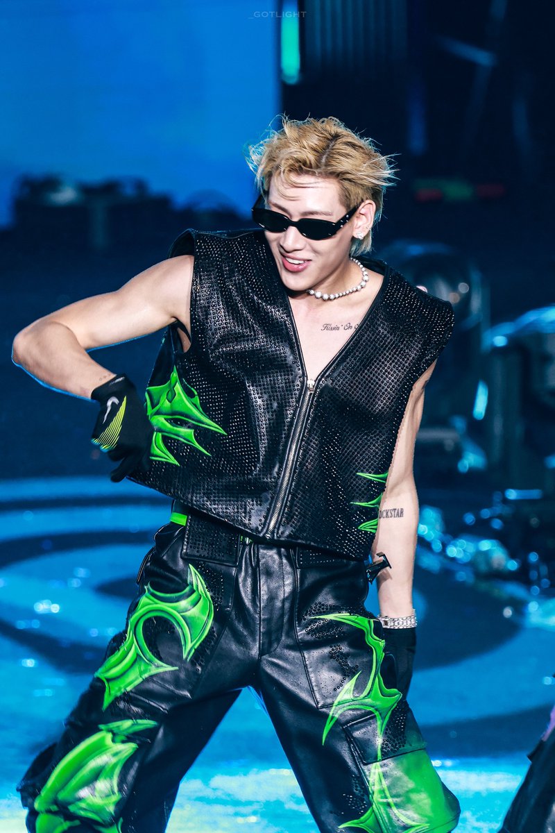 _Gotlight's tweet photo. [250412] BAMBAMxWATERBOMBHAINAN

CRAZY

#BamBam #뱀뱀 @BamBam1A 
#WATERBOMB_HAINAN 
#BAMBAMxWATERBOMBHAINAN https://t.co/FiYJZnY22j