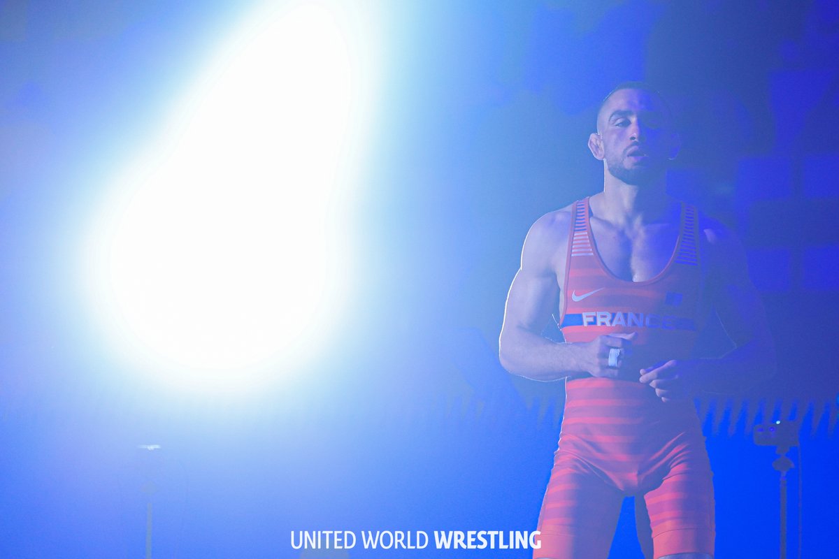 🌍 Finales - J7️⃣ Europe 🌍

Ibrahim GHANEM entre en lice à partir de 17h pour la finale des Championnats d’Europe Seniors  dans la catégorie des 7️⃣2️⃣ kg ! ✨

Il affrontera le Hongrois Levente LEVAI dans un duel explosif à ne pas manquer ! 💥

ℹ️: linktr.ee/FranceLutte