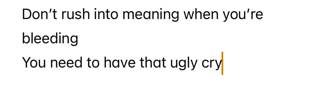 «The performance of healing is tidy, the reality of pain is messy» 

هل أنت أحسن أم تمارس "التشافي" وكأنك تلعب دورًا في مسرحية؟ يعود الألم بعد جلسة تأمل وبعد أن قلت لنفسك: أبدو بخير. التشافي سيزعج في داخلك شيئًا، التشافي أن تقول: هذه الأحزان ستكون يومًا القصائد، لكني اليوم متعب.