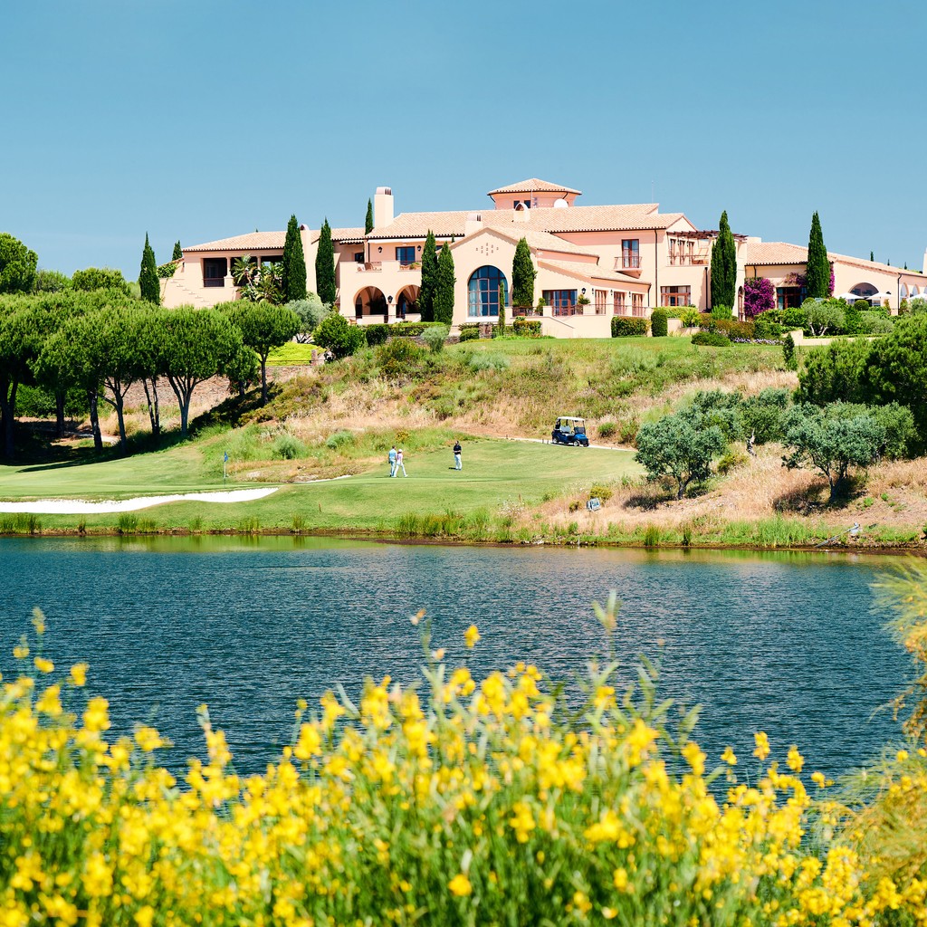 More than a game, more than a getaway — our resort is where golf and relaxation blend together perfectly. 🌻⁠
⁠
Your dream golf retreat starts here. 💚⁠