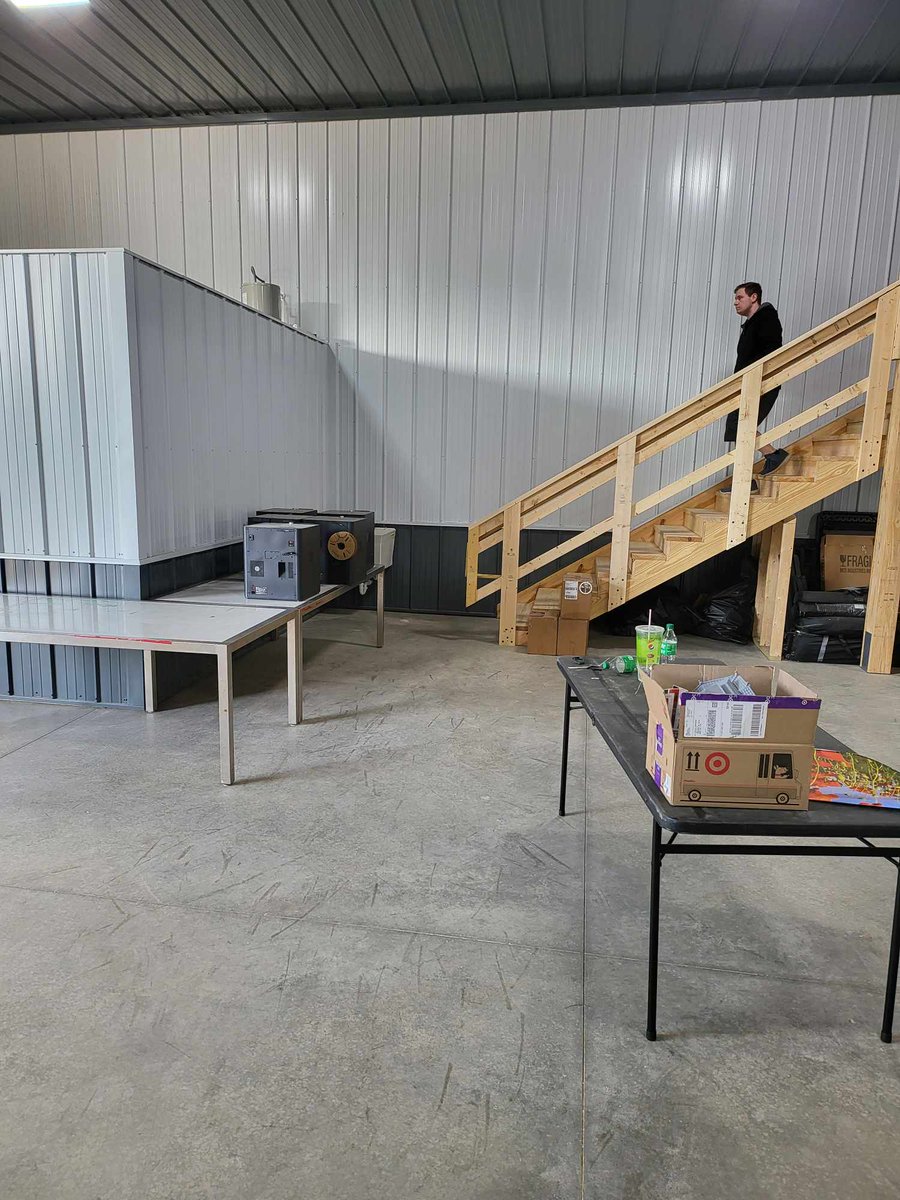 ElriksHobbies's tweet photo. In the New -
We are about to have a busy next couple of days! Time to unloading and start setting up the new shop. SO much more space for all thinks Elrik's Hobbies!
#elrikshobbies #newlocation https://t.co/3FYQ5iCyFx