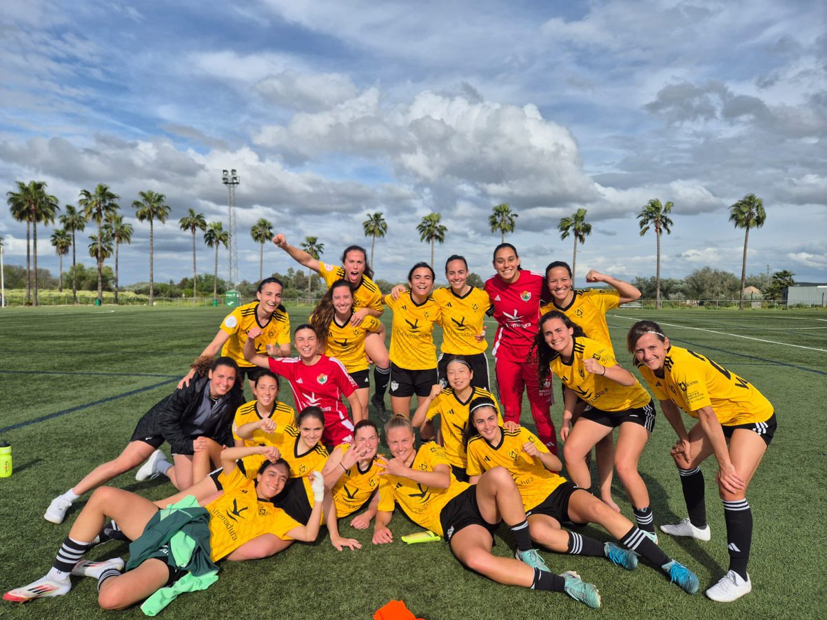 💪🍍 Un pasito más cerca del objetivo.

#CórdobaCFCacereñoFemAtl 🟢 0-1 💛