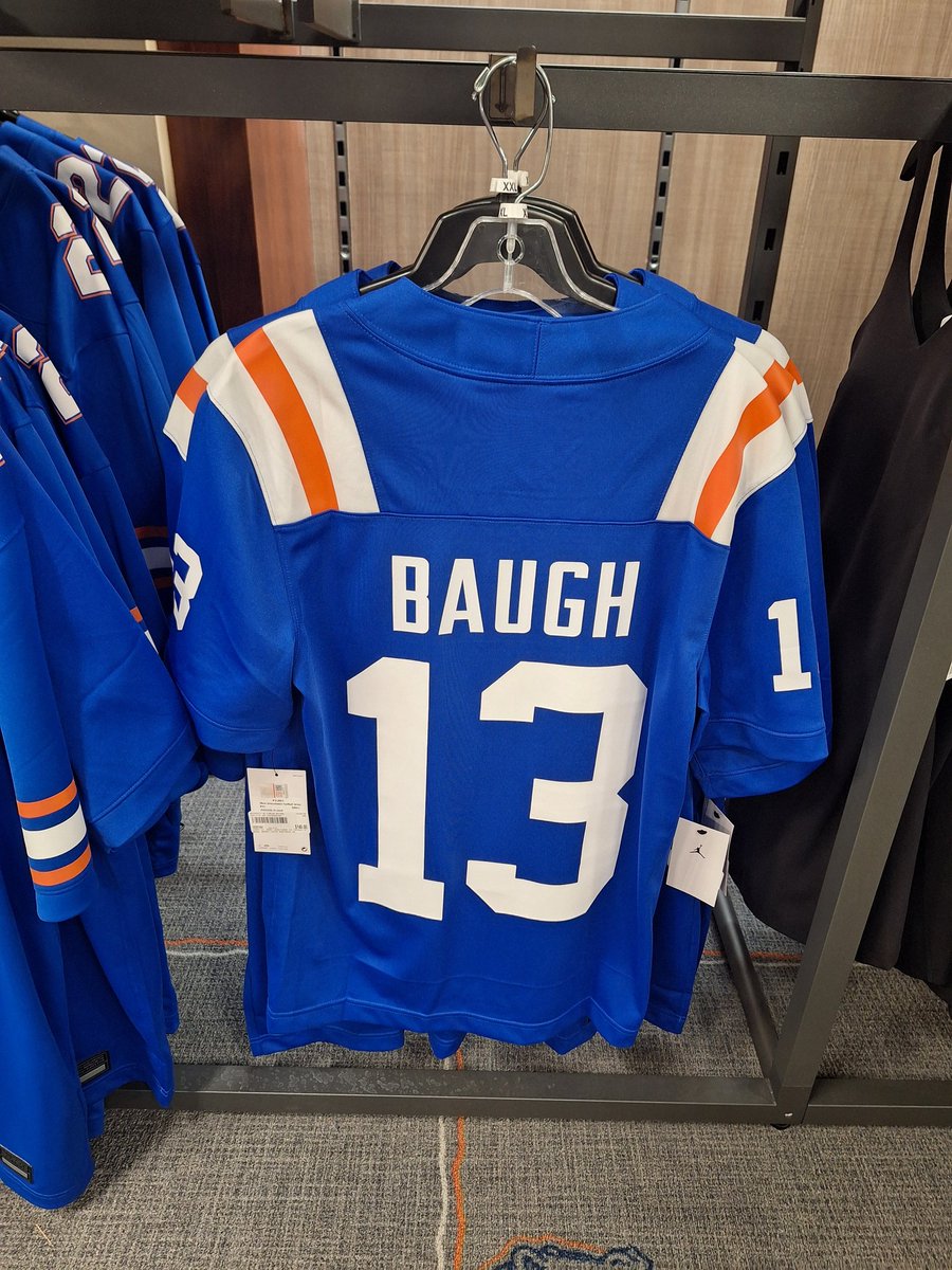SteedDesigns's tweet image. We wearing throwbacks this year??