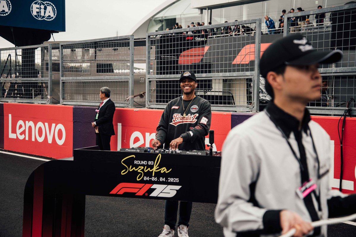 DjJoeGreen's tweet photo. Was amazing being able to perform again for 260,000 at the Japanese Formula 1 Grand Prix 🇯🇵

Doing sets at each stage &amp; the grid with @c__r__e__w was incredible

Thank you @tap_co_ltd @c__r__e__w @f1  for the opportunity to take my talents around the world #f1 #japanesegrandprix https://t.co/oaBo3Q7yLK