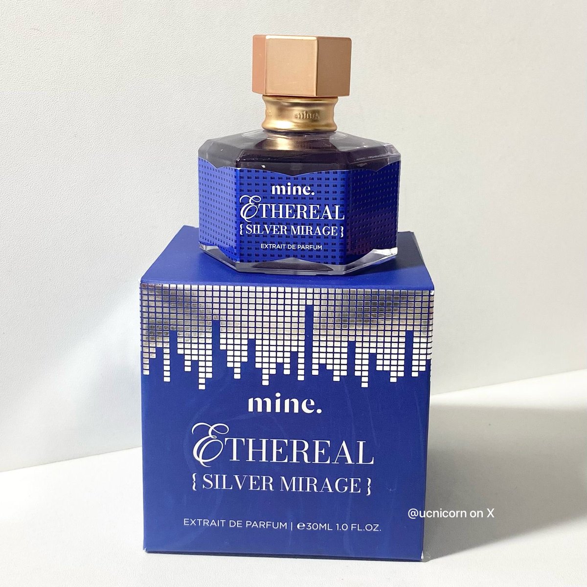 ucnicorn's tweet photo. kalo ditanya “UDAH KERINGETAN KOK MASIH TETEP WANGI?”

ini dia jawabannya🤏🏻😋
pake parfum yang wanginya tahan banting. bisa dipake panas panasan, kegiatan outdoor, atau olahraga🏃🏻‍♀️✨ https://t.co/ODlJ025yZE